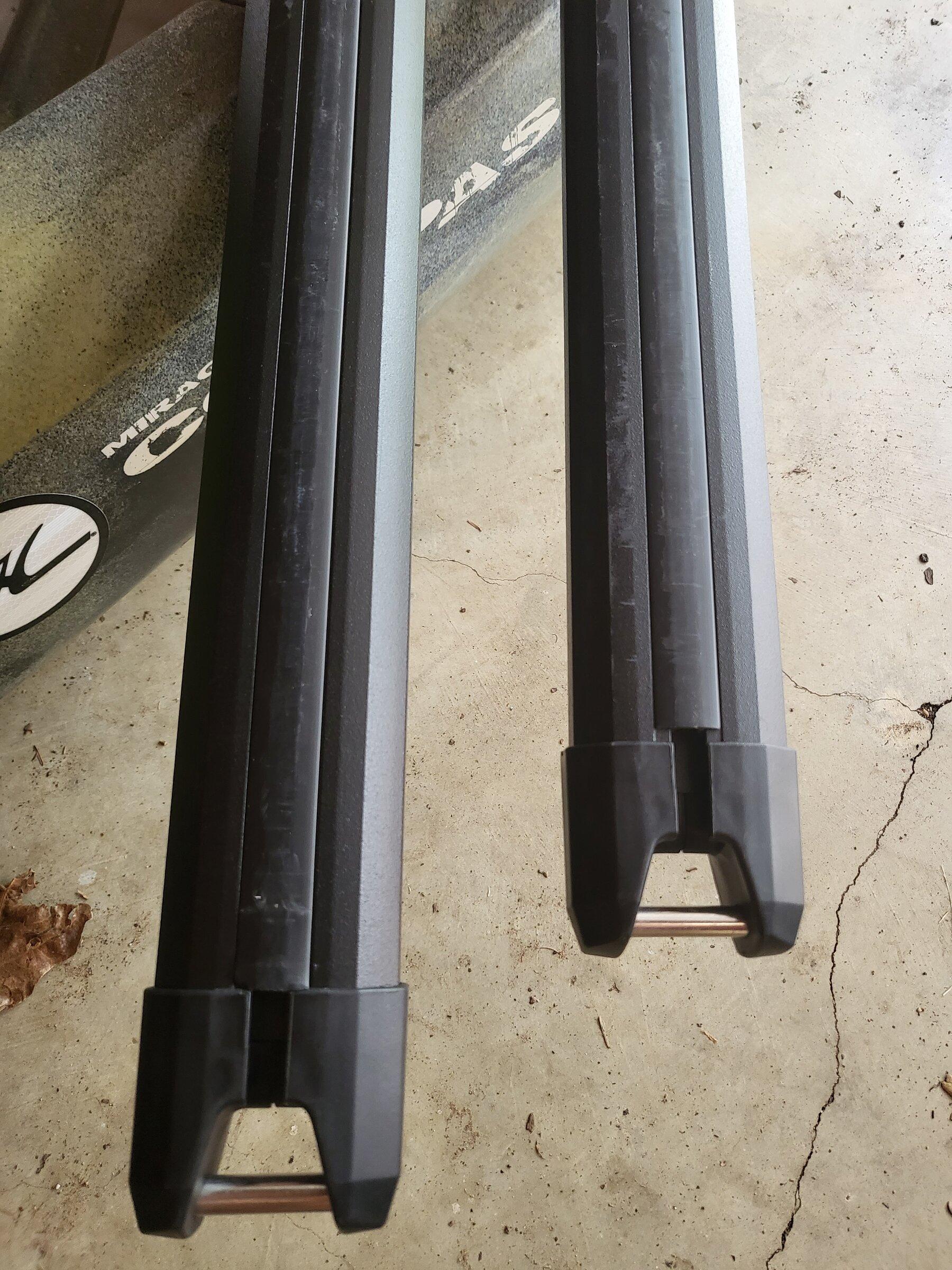Jeep Gladiator Yakima 60 inch HD crossbars. 20220607_132312