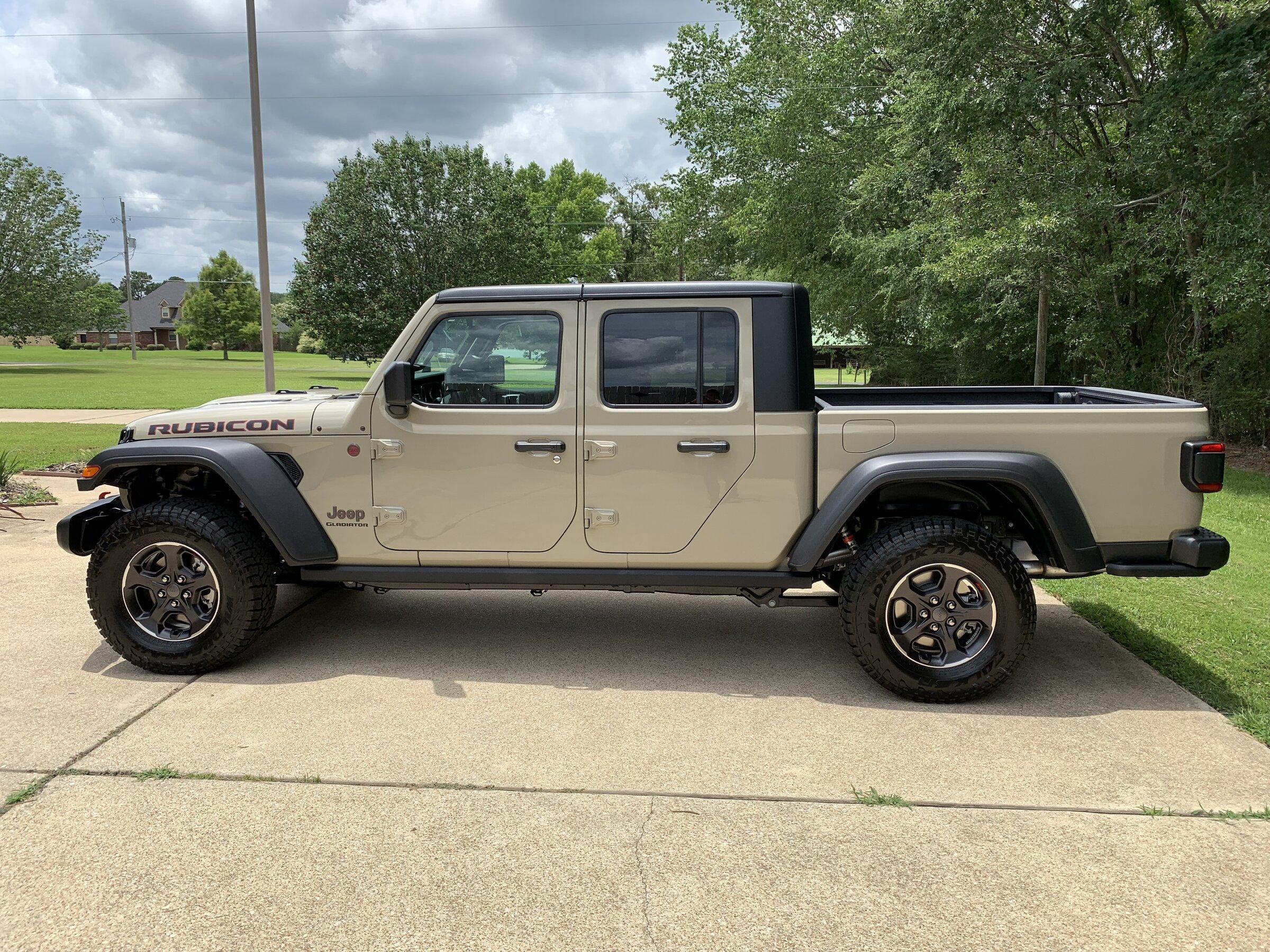 Jeep Gladiator Took Delivery of Your JT? Sign in Here! 78F51650-F557-40F7-BFFC-189EED21BE33