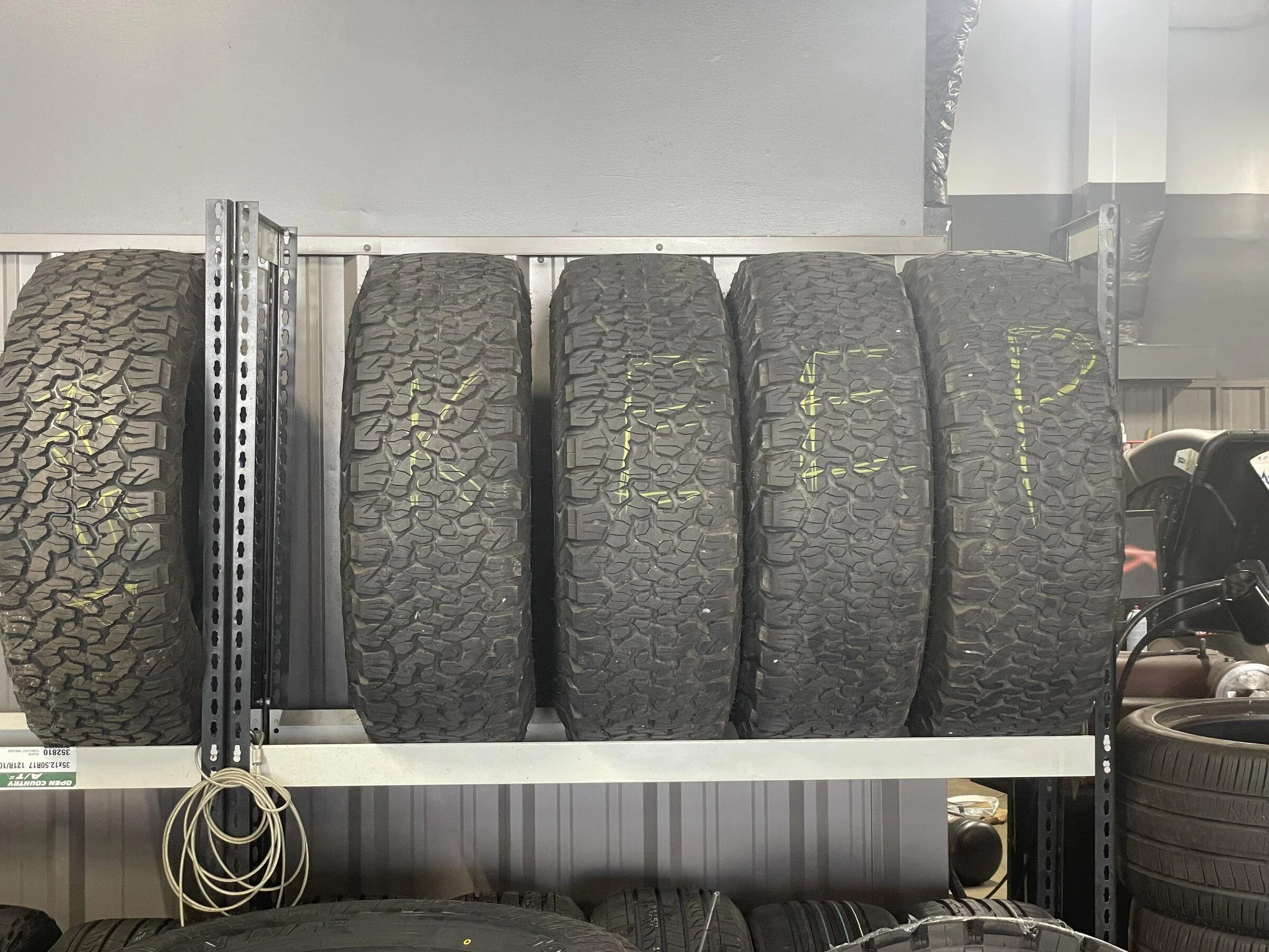 Jeep Gladiator 5 like new BF KO2 37x12.50 R17 3C9B85F5-1C86-4D7E-BA21-10DB0F5FFC0E