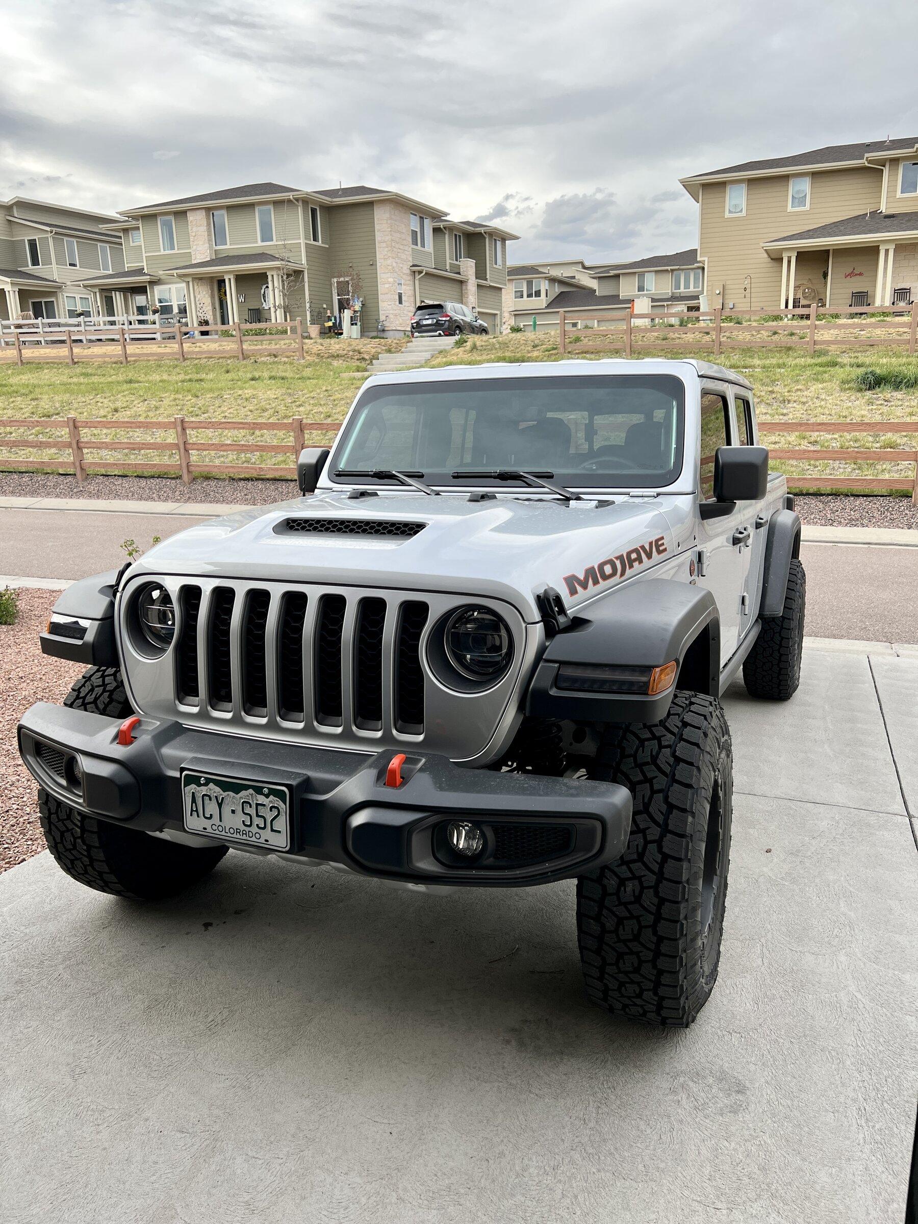 Jeep Gladiator SILVER ZYNITH Gladiator JT Club IMG_5160 (1).JPG