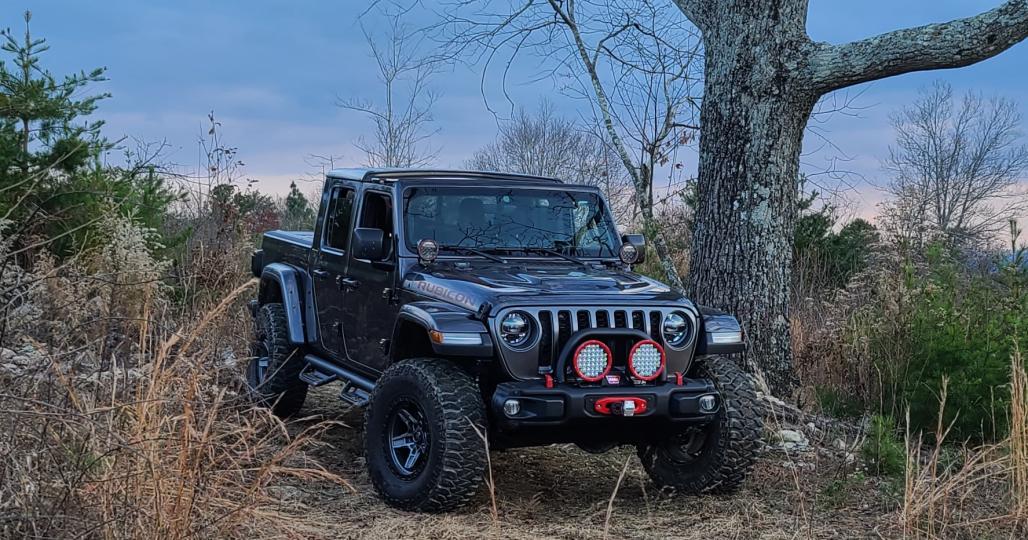 Jeep Gladiator GRANITE CRYSTAL JT Gladiator Club Ruby - Copy 3