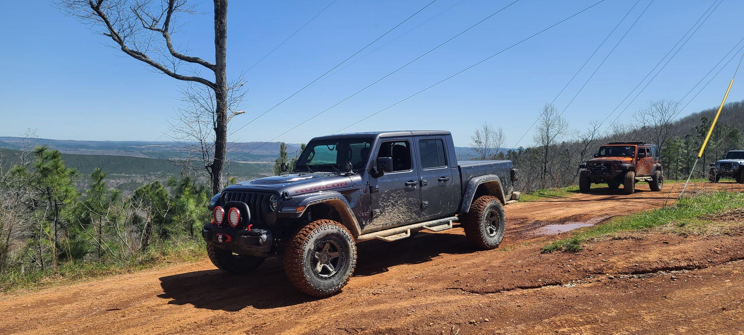Jeep Gladiator GRANITE CRYSTAL JT Gladiator Club 20220326_133259