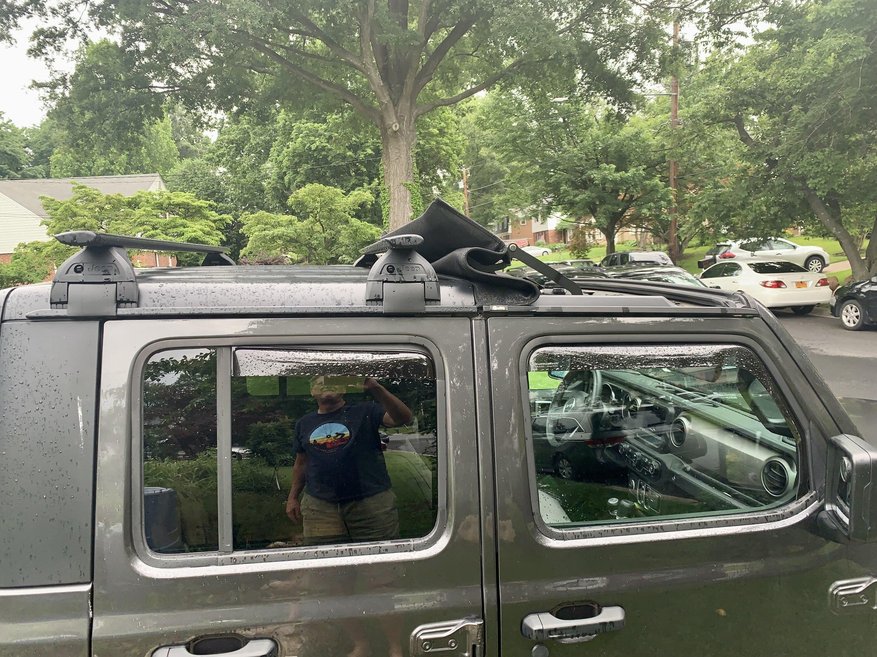 Jeep Gladiator Mopar Roof Rack + Besttop Sunrider IMG_2795