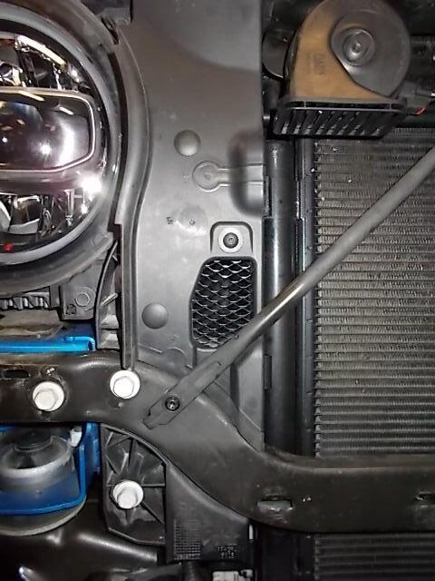 Jeep Gladiator Mouse & Varmint-proof Engine Air Intake Project DSCN4030.JPG