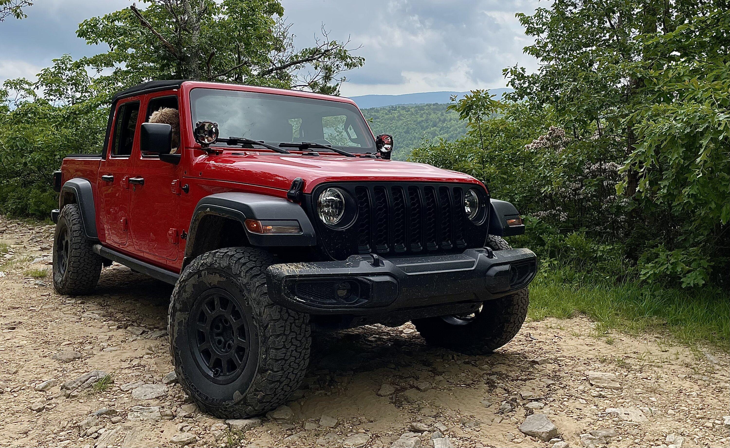 Jeep Gladiator FIRECRACKER RED Gladiator JT Club F840E91B-1BA8-43F2-8618-0795061C3091