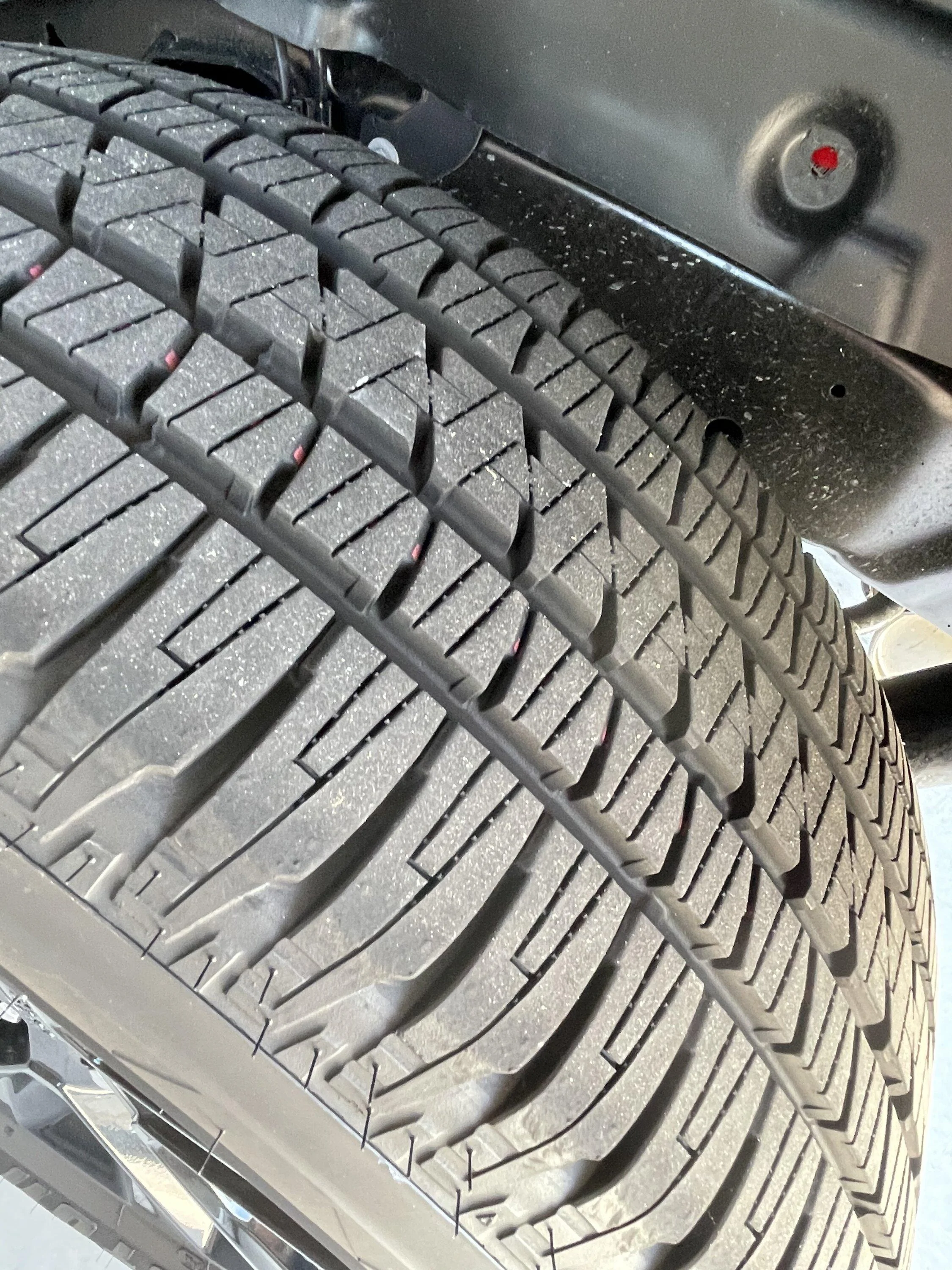 Jeep Gladiator (5) 4XE stock tires, rims, TPMS sensors 5481F431-4406-402B-9049-12DD07A63978