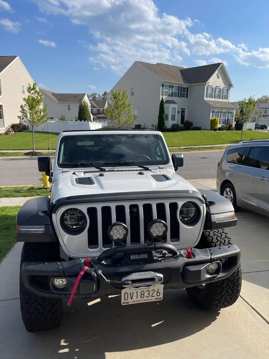 Jeep Gladiator Quadratec Trail Lights, Mounting Brackets, and Wiring Harness $200 IMG_2044