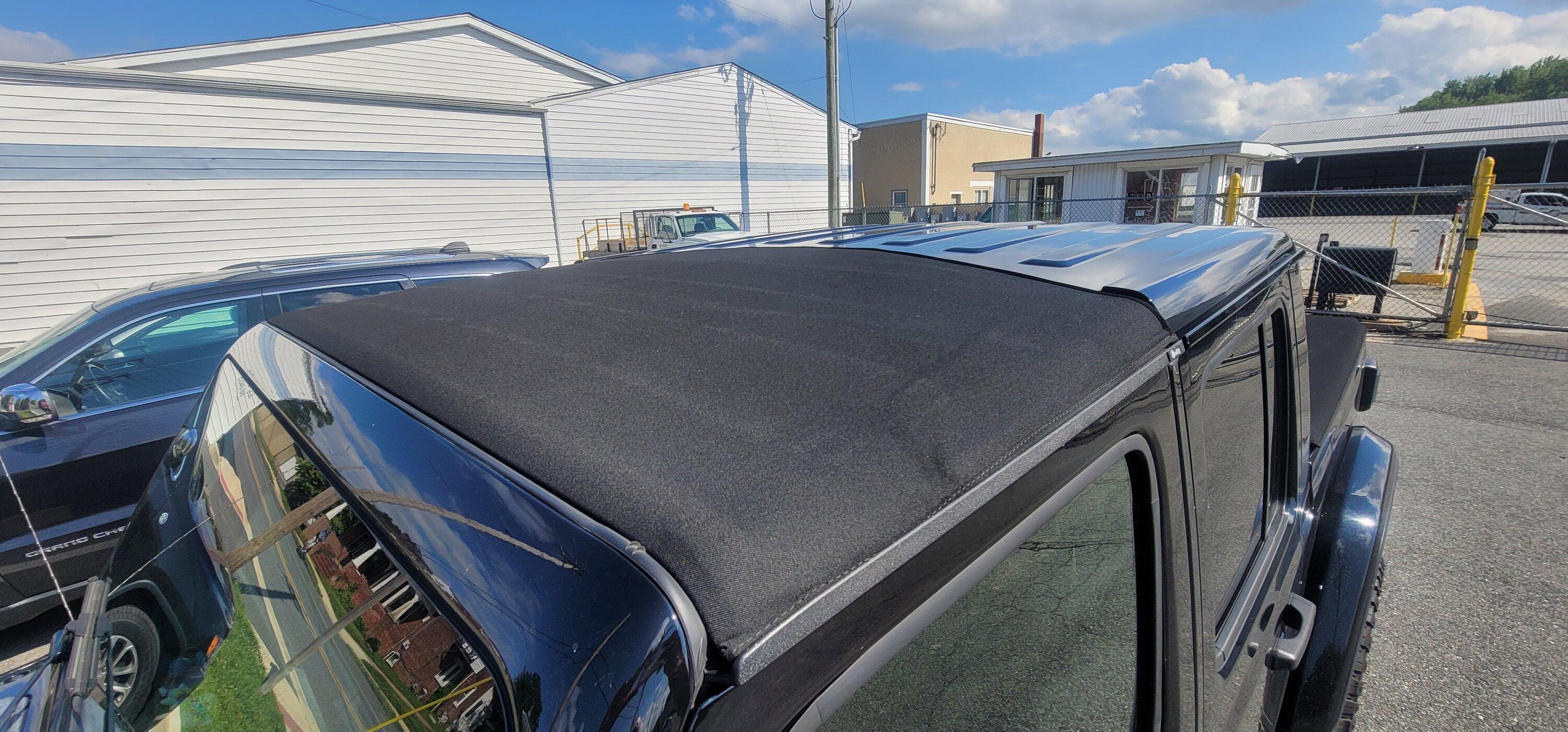 Jeep Gladiator Black Twill Sunrider for Hardtop 20220612_162802