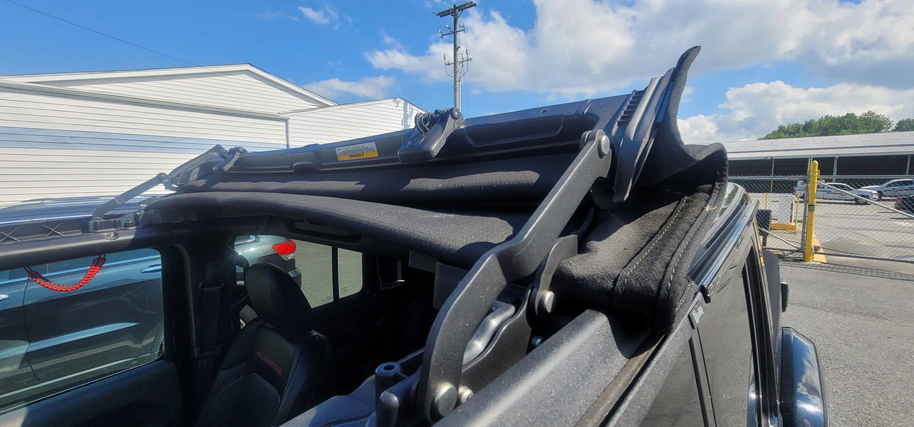 Jeep Gladiator Black Twill Sunrider for Hardtop 20220612_162929