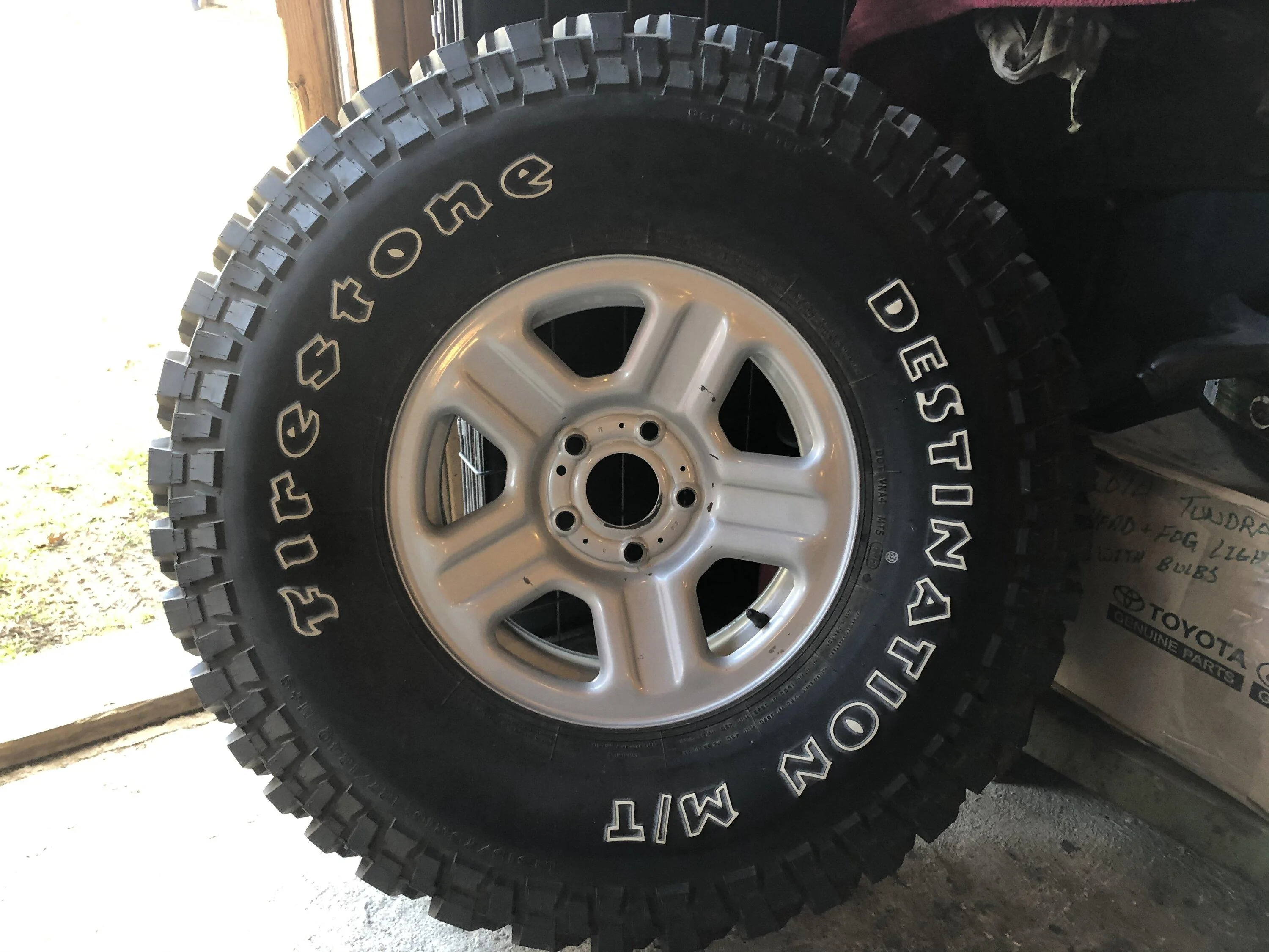 Jeep Gladiator One 315x75R16 mounted on a JK 16” steel factory rim A6B8B87F-6DF3-4001-A297-17ACB94EB666