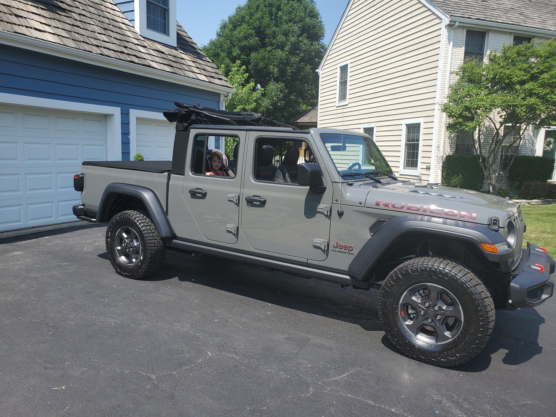 Jeep Gladiator Sting grey owners (future) check in 20190727_113905