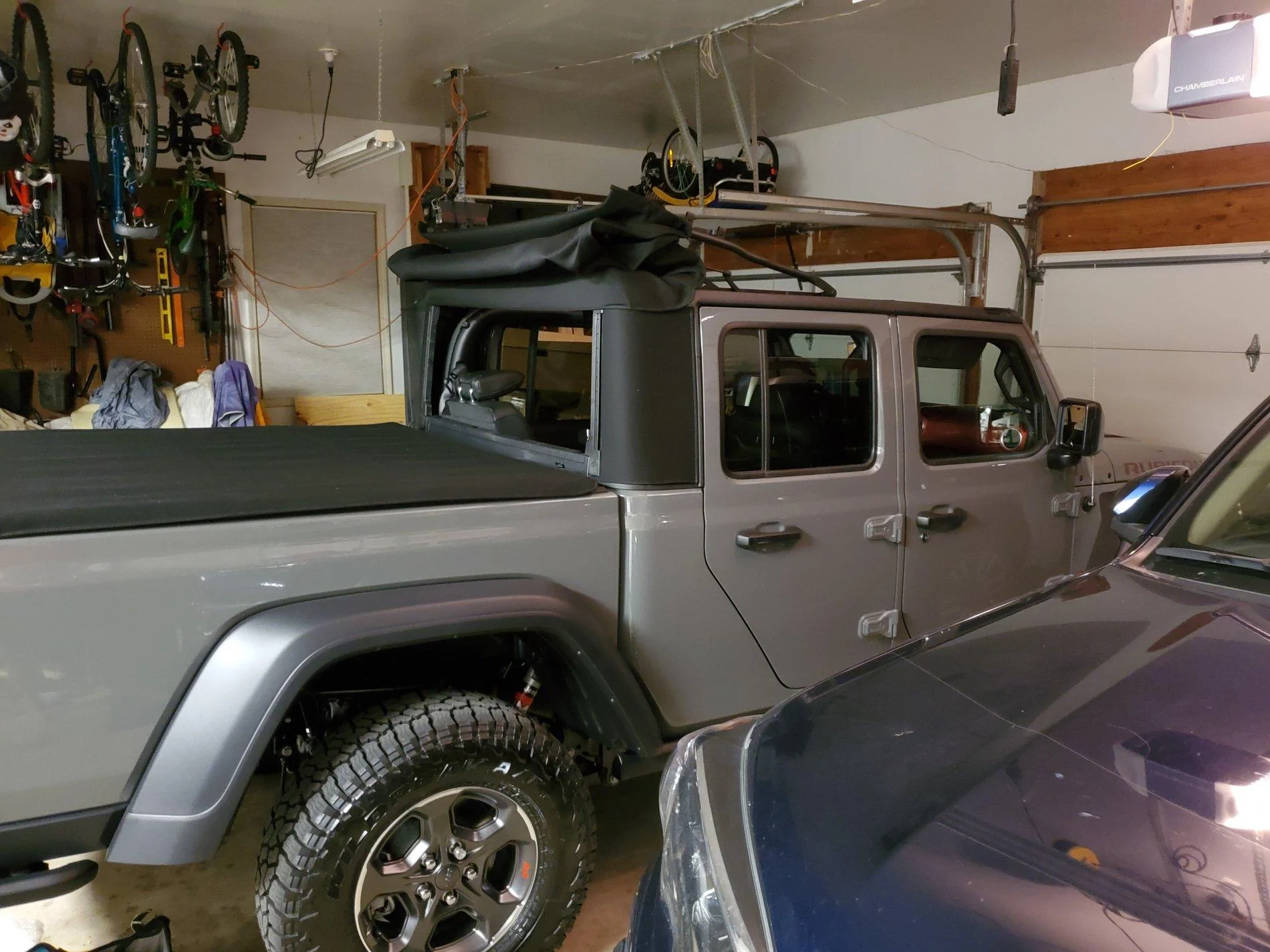 Jeep Gladiator Sting grey owners (future) check in 20190727_002627