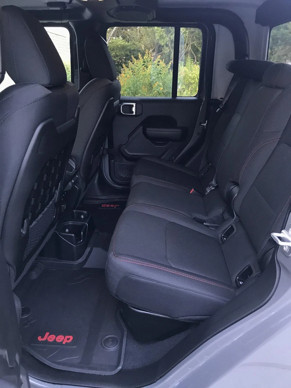 Jeep Gladiator Sting grey owners (future) check in 91990927-27B4-4204-9772-0C1885C8AB9E
