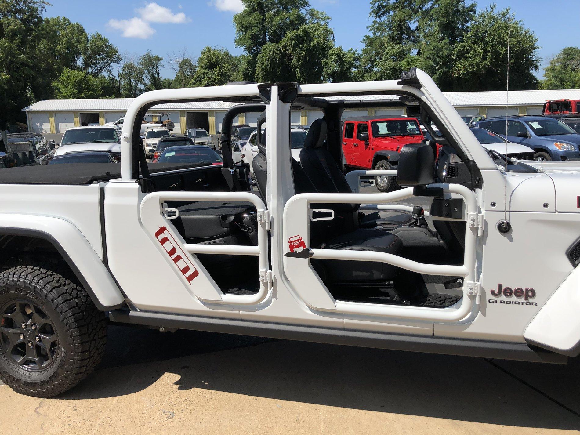 Jeep Gladiator Launch Edition Buyers Club B8A68049-BA34-4DD6-B59F-D6EBFAD2E293