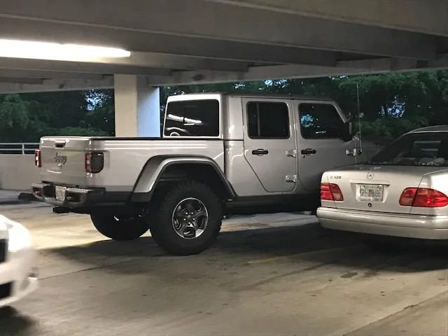 Jeep Gladiator BILLET SILVER Gladiator JT Club IMG_2781