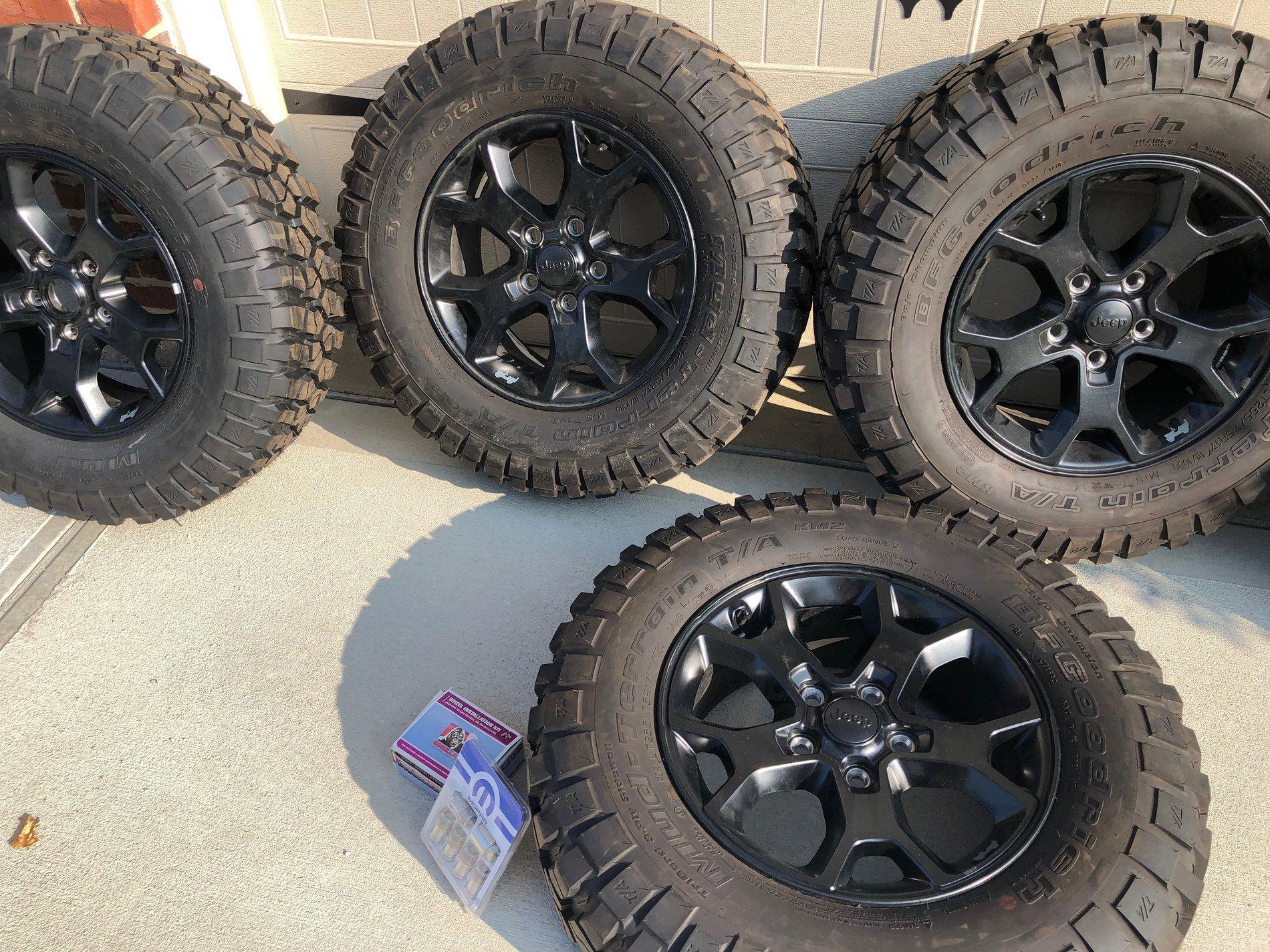 Jeep Gladiator Wheels and tires (5) - Nice upgrade for a Sport/Overland IMG_2788[1].JPG