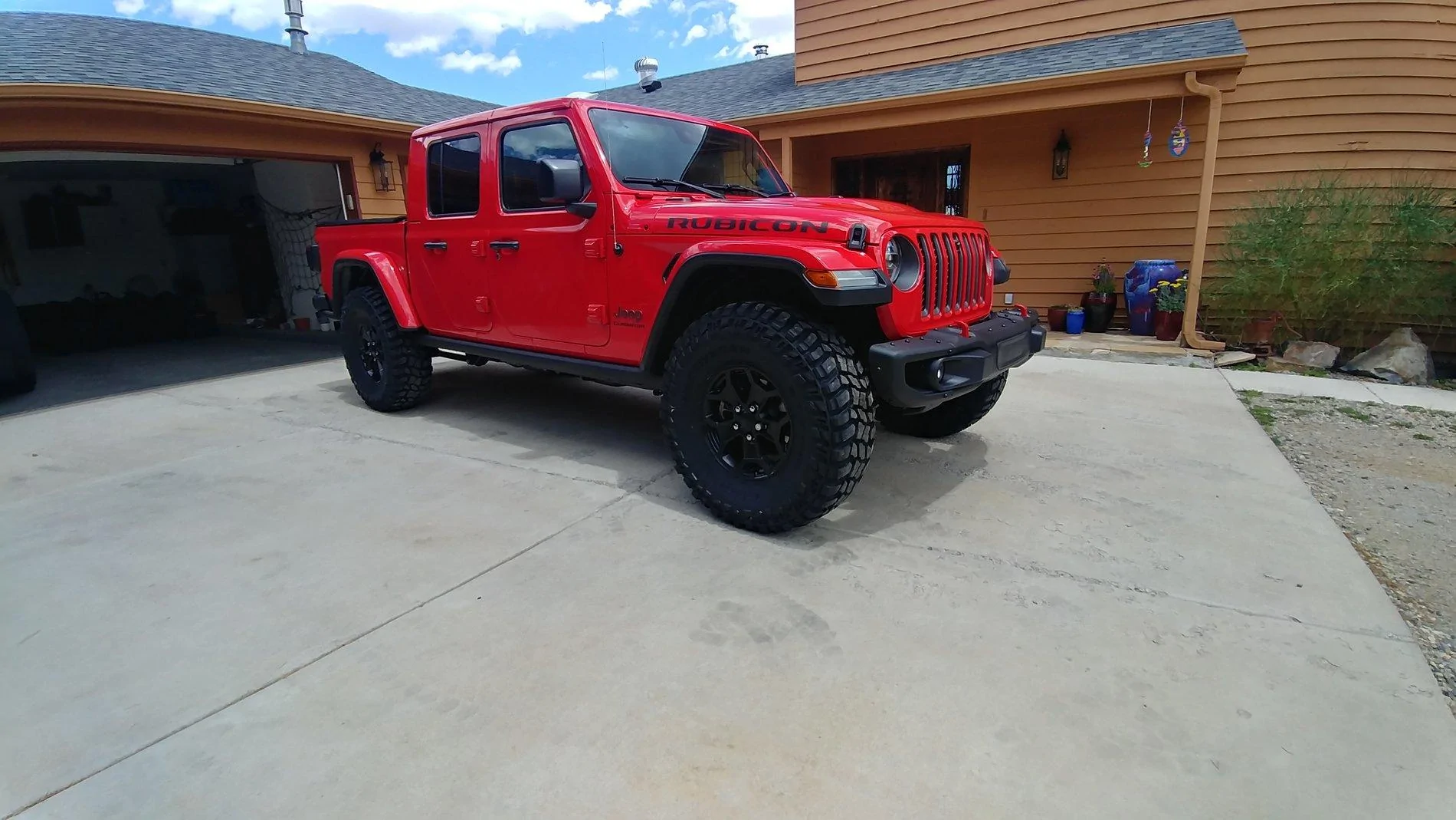 Jeep Gladiator launch edition on 35’s no lift 0729191403b_HDR