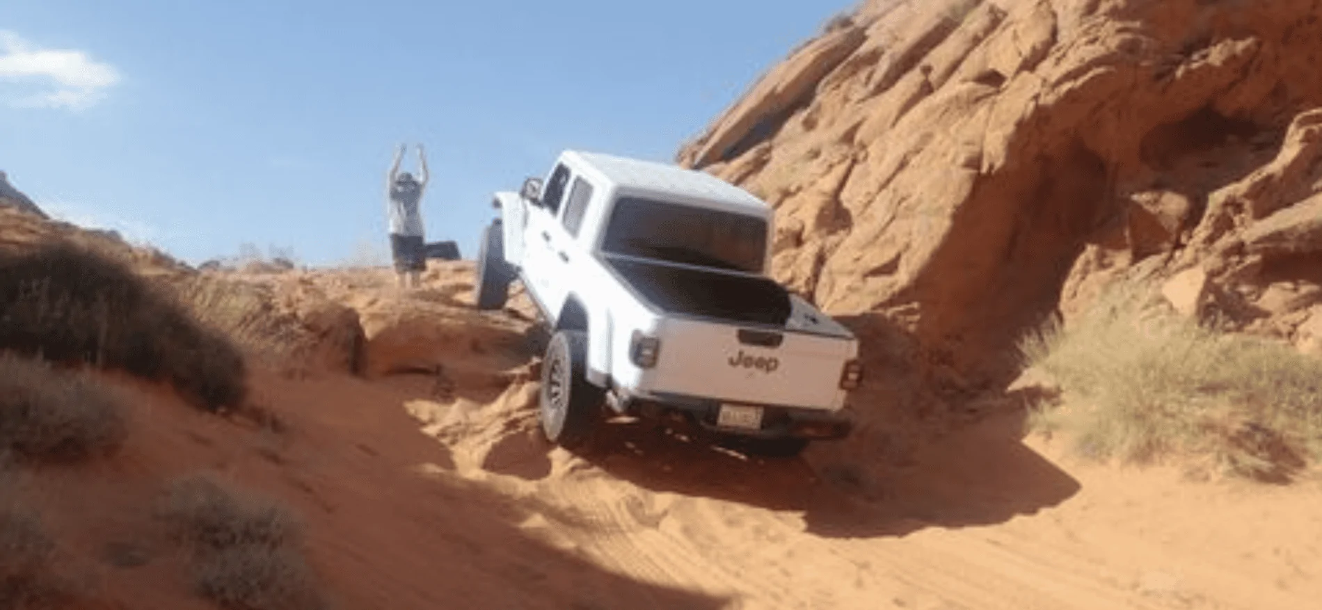 Jeep Gladiator BRIGHT WHITE Gladiator JT Club 2D72ACD8-1673-41E3-9C09-FD3954605682