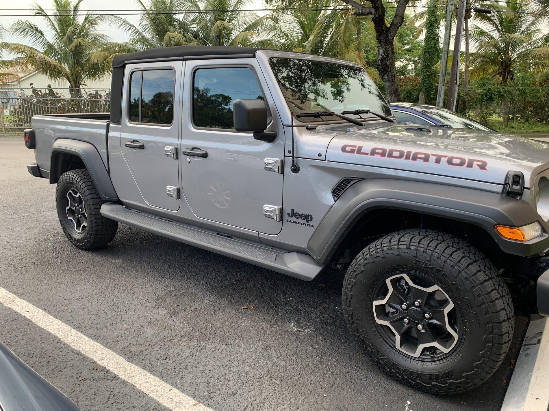 Jeep Gladiator Looking for Running Boards, Steps D2164B46-CC7E-4439-88C6-CD0A566A2D90