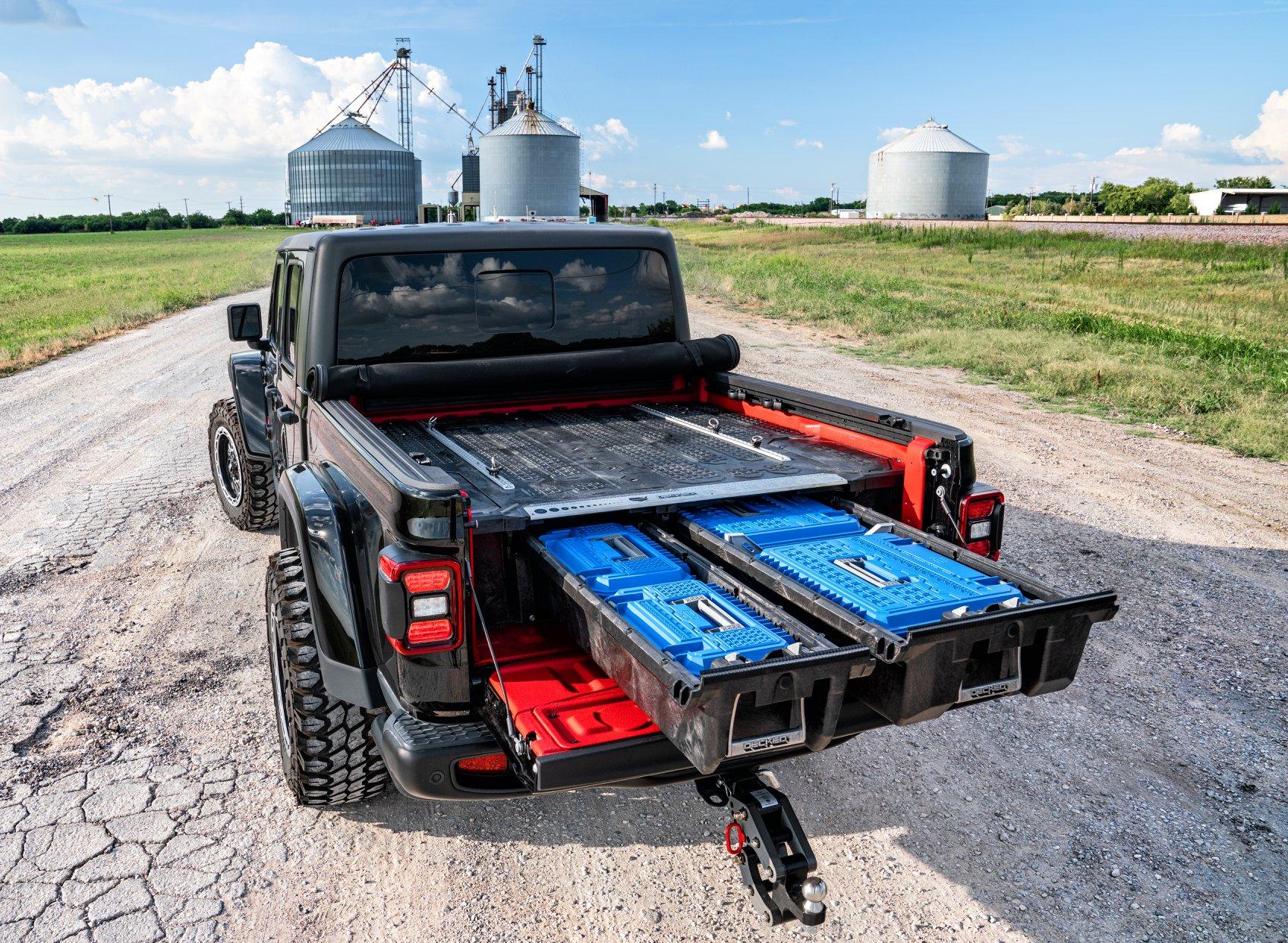 Jeep Gladiator DECKED | Gladiator Storage System Wg2nXqiXh_PwPvDrC5-9R4wGUhtd1bQ_B7_VnbLpD17dDmI6EpG83HazCEtcoYEYH_a3kNqN&_nc_ht=scontent.fapa1-1