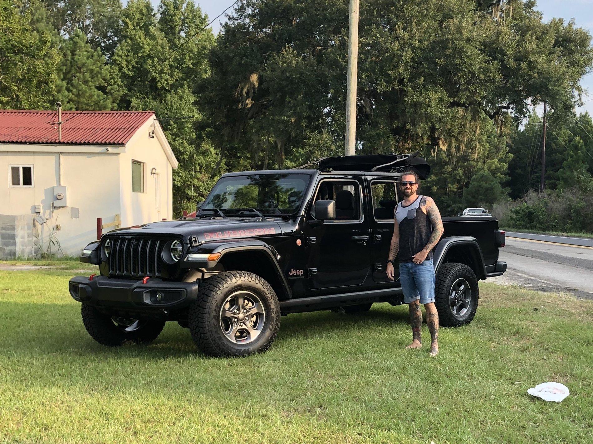 Jeep Gladiator Request: Gladiators with soft tops 1011F628-B576-4B1A-B34A-D059968511AB
