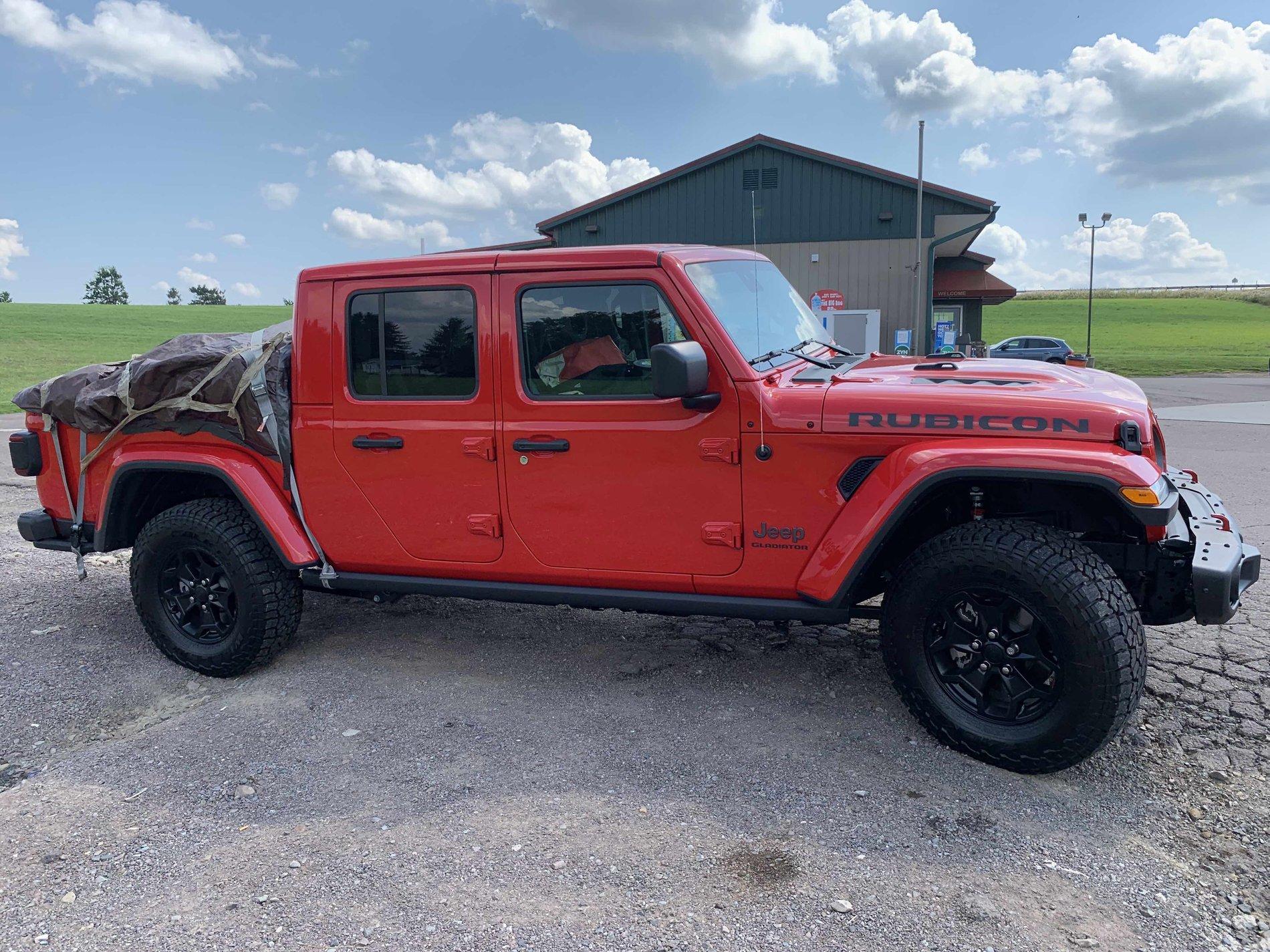 Jeep Gladiator Tarp/Cover for the bed Gladiator-trip2