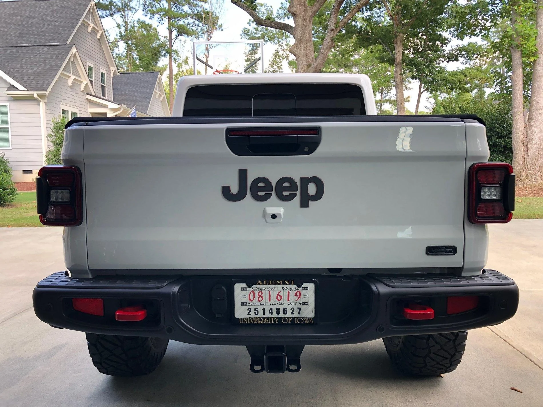 Jeep Gladiator Anyone else been followed to a stop yet? IMG-1500