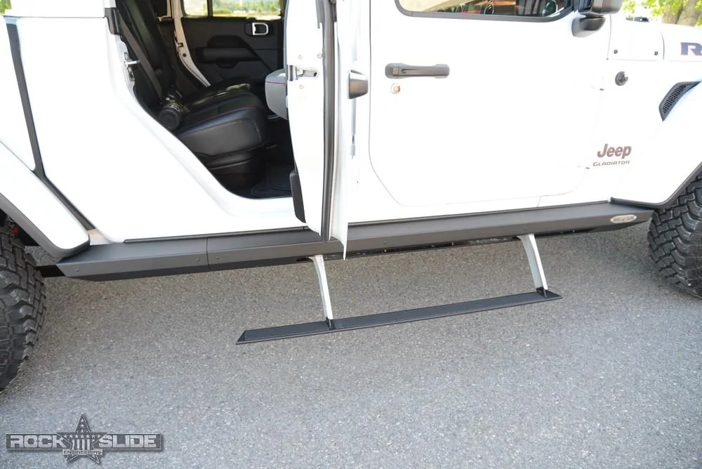 Jeep Gladiator Misfitted With JL Side Steps JT-30
