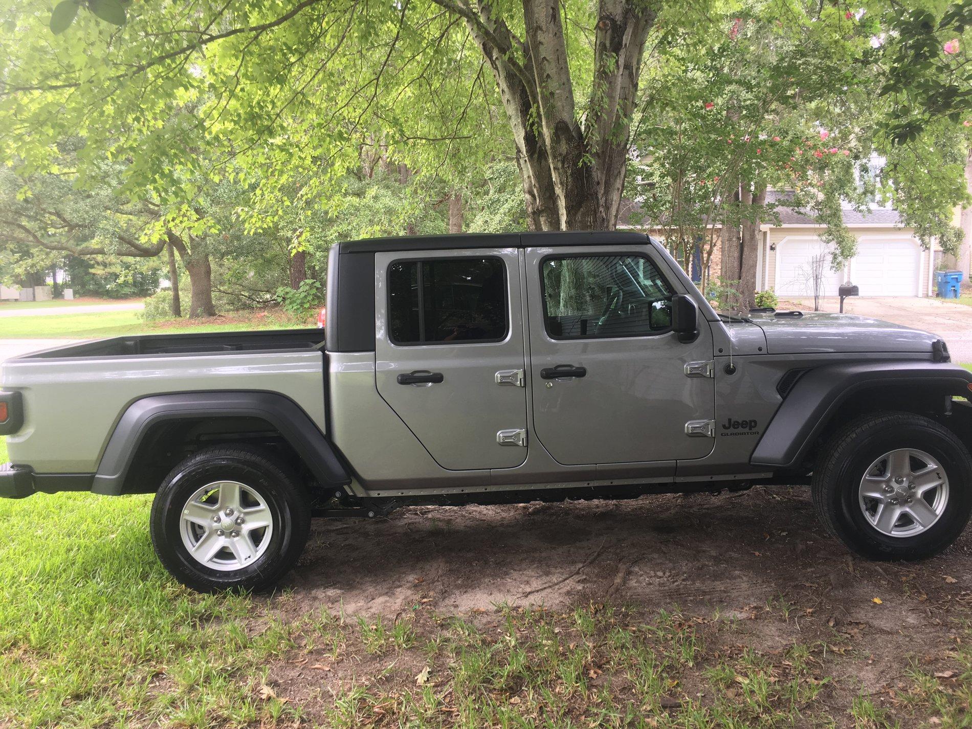 Jeep Gladiator TRACKING sales from 4/29 backward 434960EF-23B9-4A8C-8EAB-0047FBACEE2C