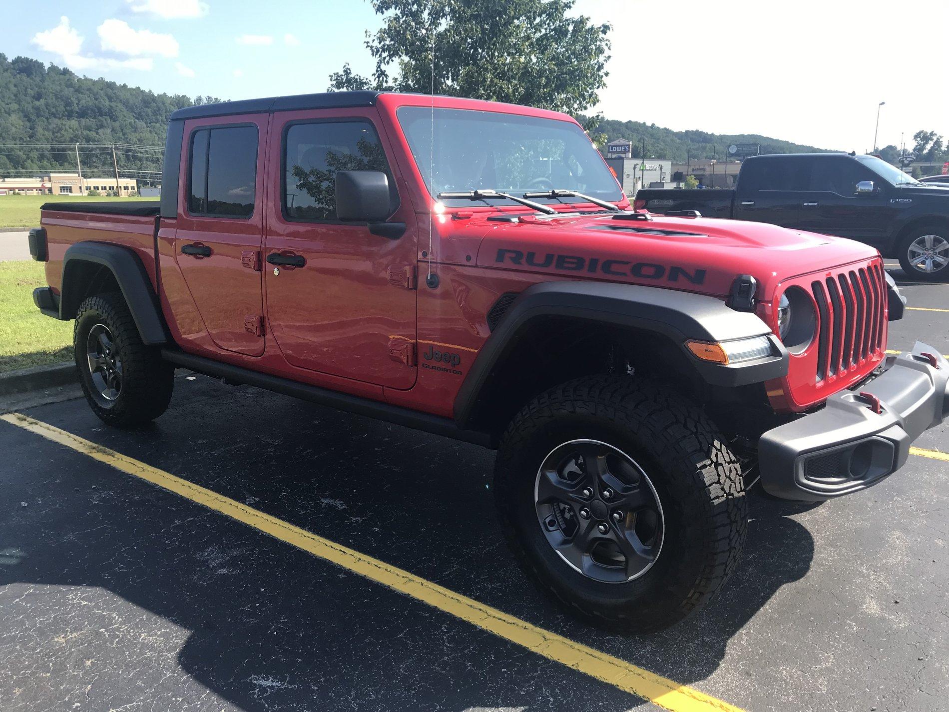 Jeep Gladiator Manual Transmission Club BE21C509-F4EE-4775-A3F0-2254D39F90AB