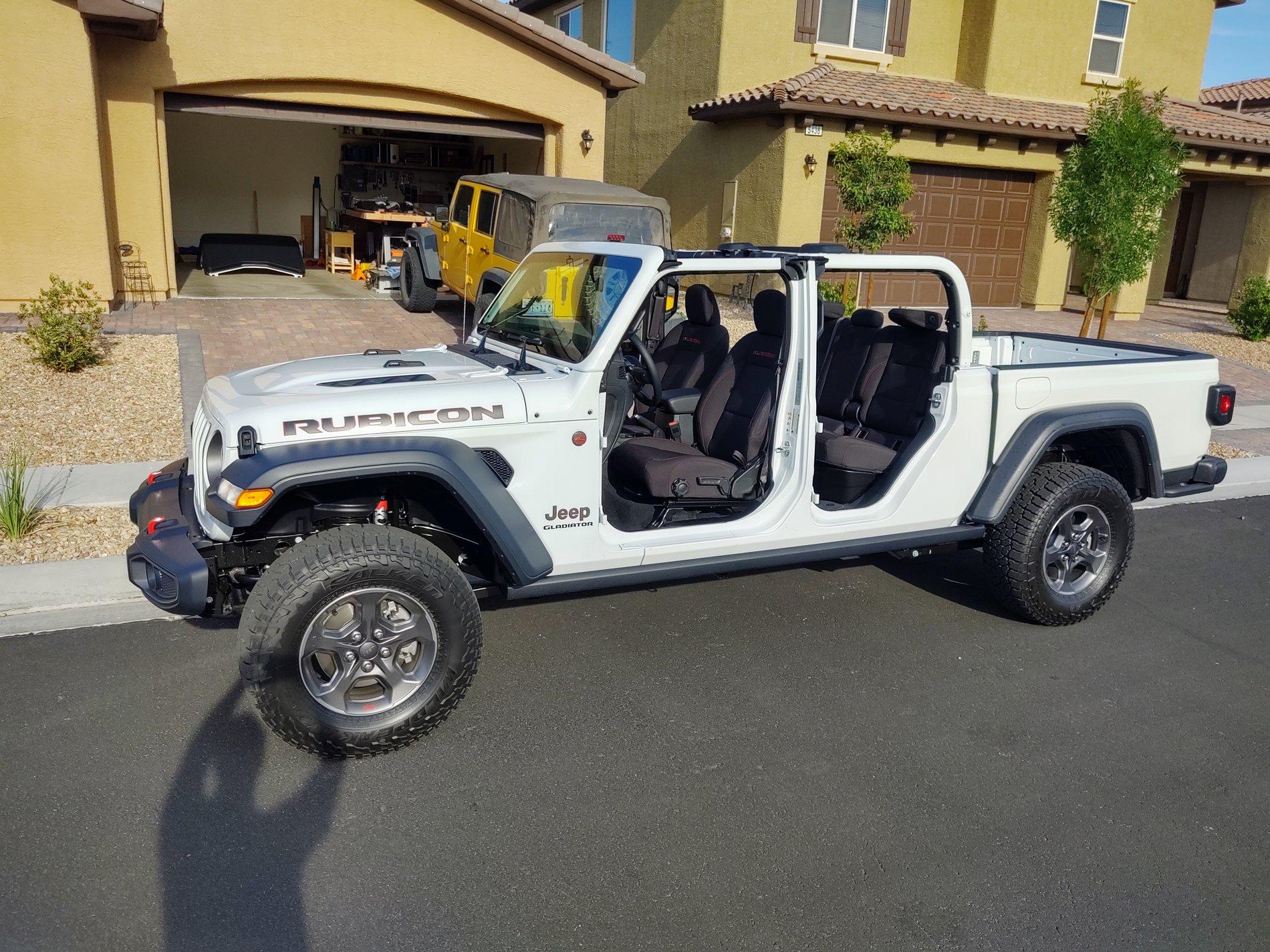 Jeep Gladiator BRIGHT WHITE Gladiator JT Club IMG_20190802_172936195_HDR