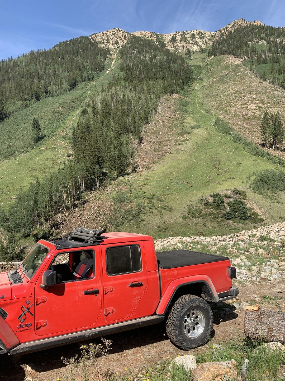 Jeep Gladiator Below Invoice Discussion @ Motor Inn of Spirit Lake AE97A7D6-C2F4-4044-893A-4154C55951BA