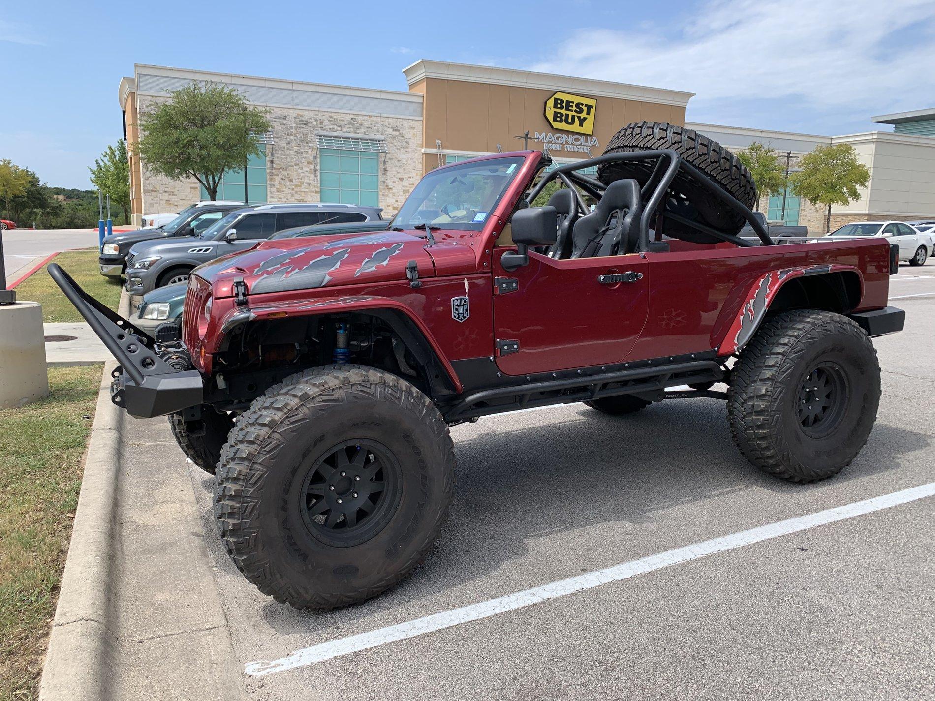 Jeep Gladiator 2 Seat Gladiator with 42" tires...kind of 01037AA9-36FD-448B-8612-910BEF6EDDC1