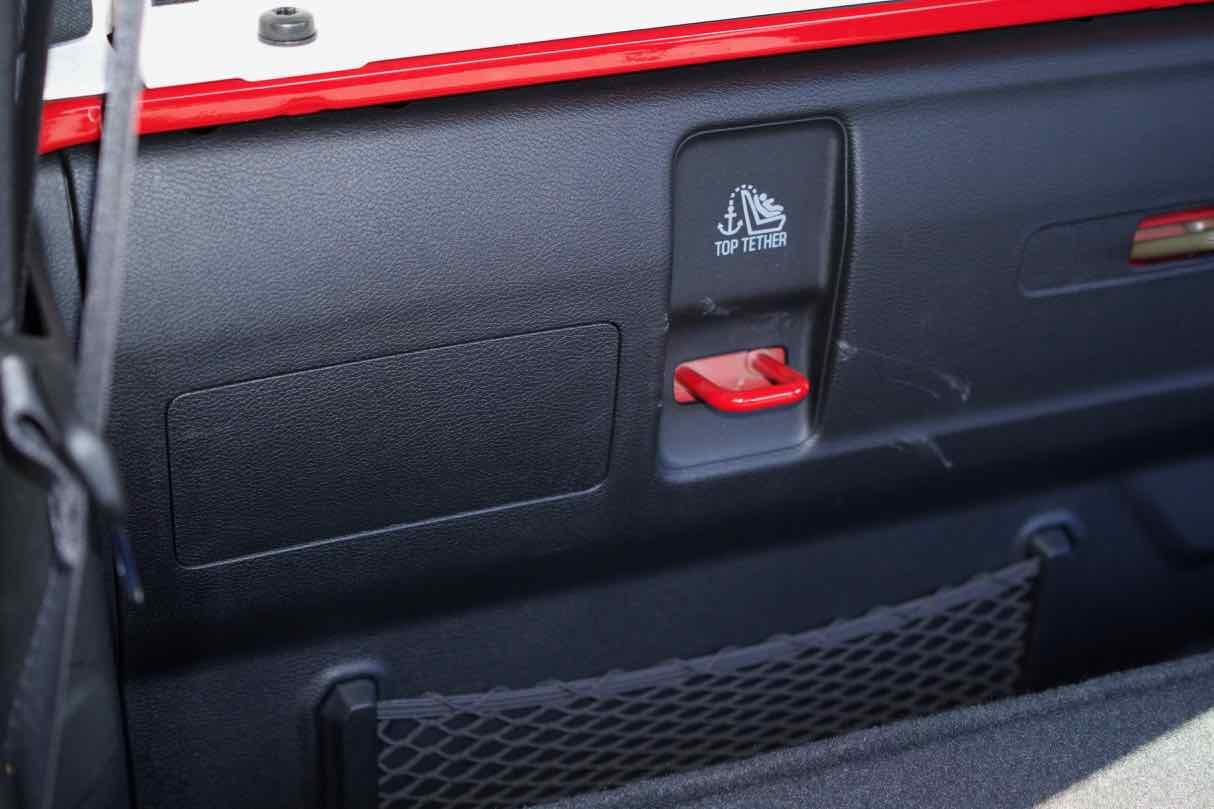 Jeep Gladiator Extra storage, NOT! SCS05563