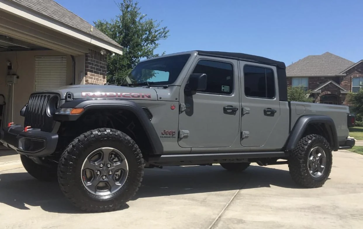 Jeep Gladiator STING GRAY Gladiator JT Club F78403A9-6807-45D0-9B5E-7E255E36029C