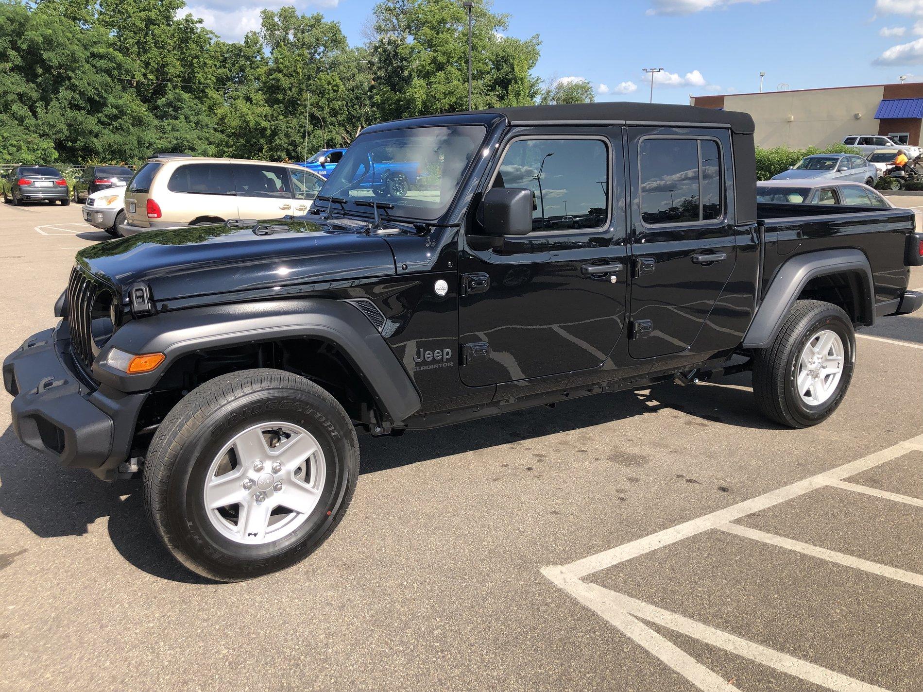 Jeep Gladiator Anyone else running 285/75 r18 on stock wheels? 35DF95F3-75C3-4C7C-A3D9-49ED08D6CFC3