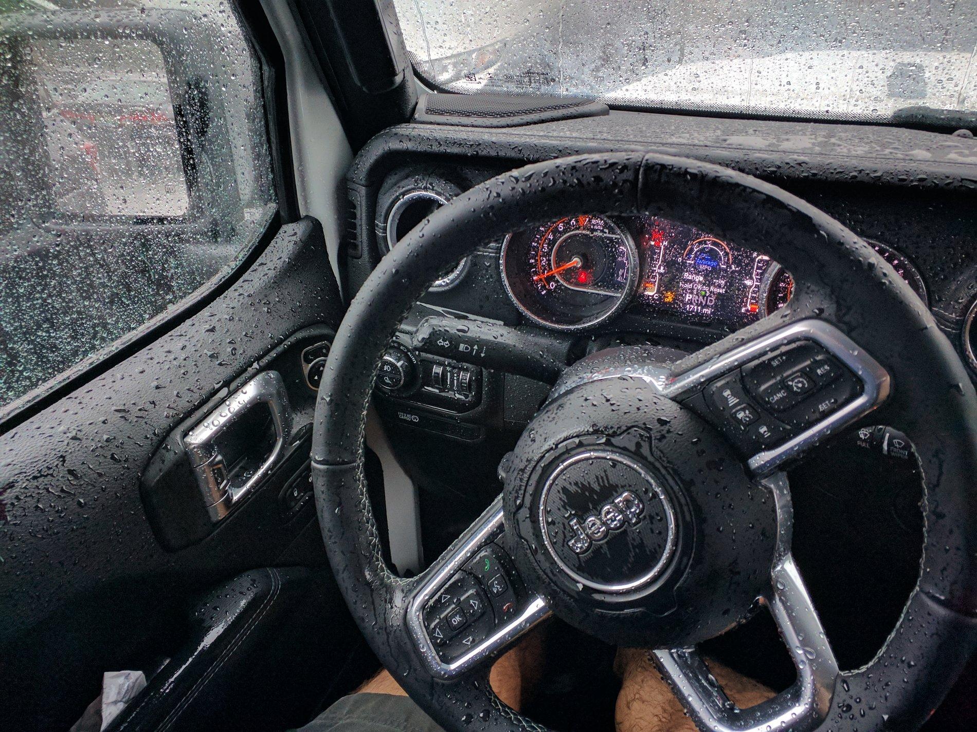 Jeep Gladiator Rain caught me with my freedom panels down... IMG_20190803_132153