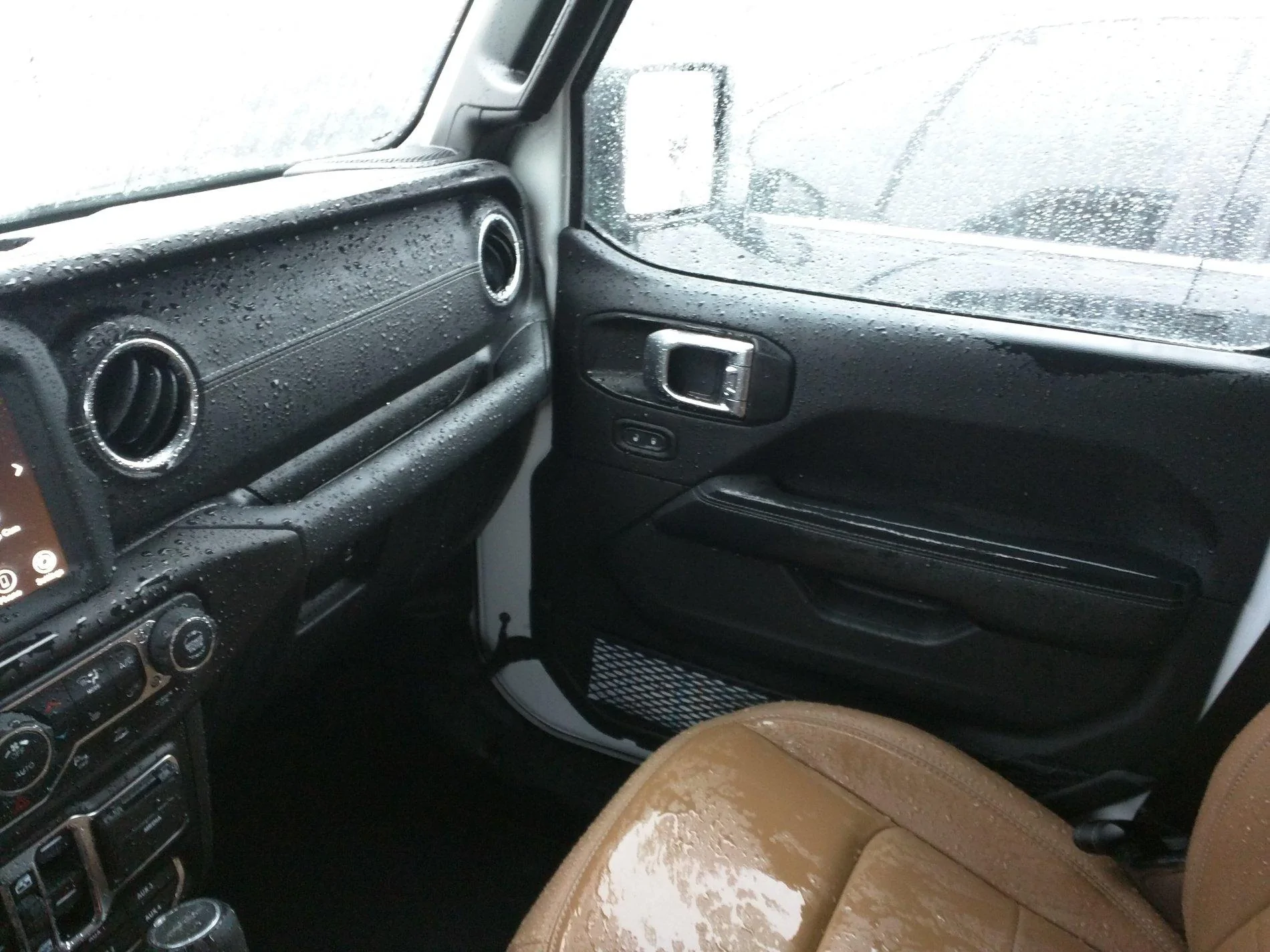 Jeep Gladiator Rain caught me with my freedom panels down... IMG_20190803_132159