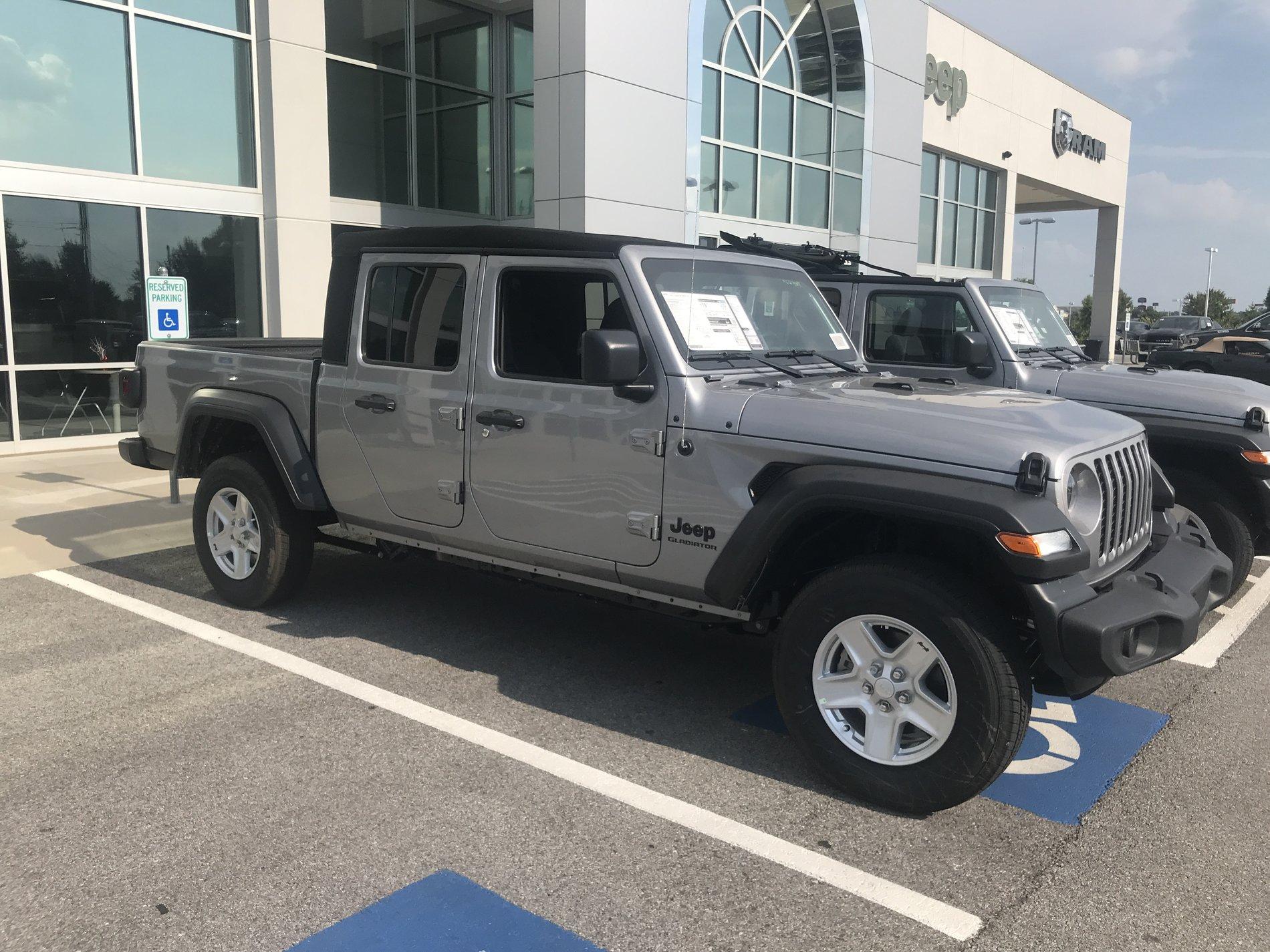 Jeep Gladiator Took Delivery of Your JT? Sign in Here! CC813F5B-0C2E-415B-885D-041DC00CD5D1
