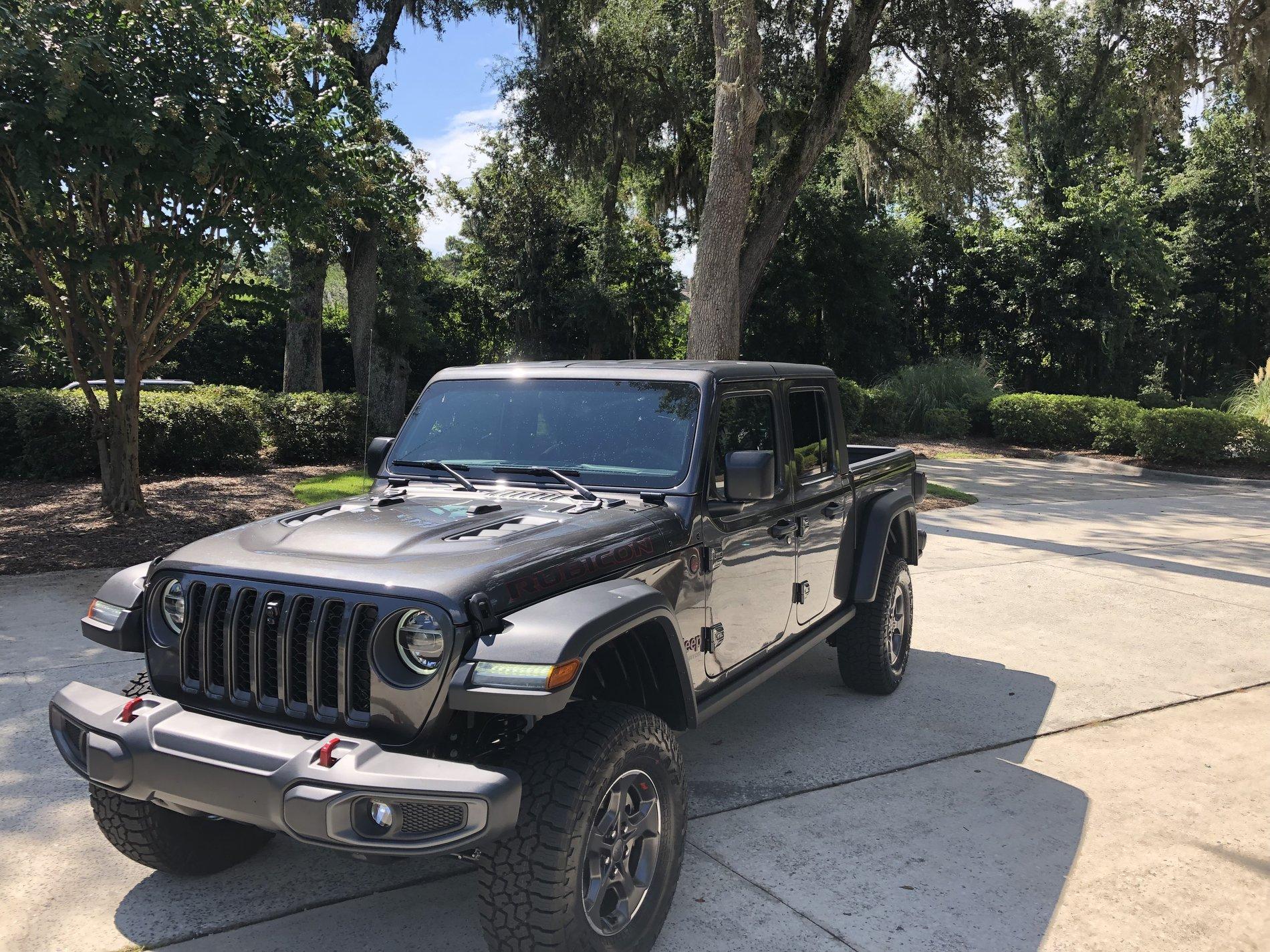 Jeep Gladiator GRANITE CRYSTAL JT Gladiator Club 2607E8FB-4002-4DE3-934D-CDA554249F2A
