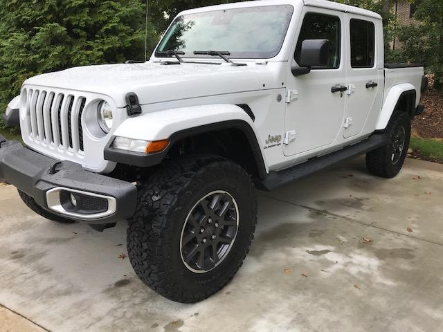 Jeep Gladiator BRIGHT WHITE Gladiator JT Club Jeep2.JPG
