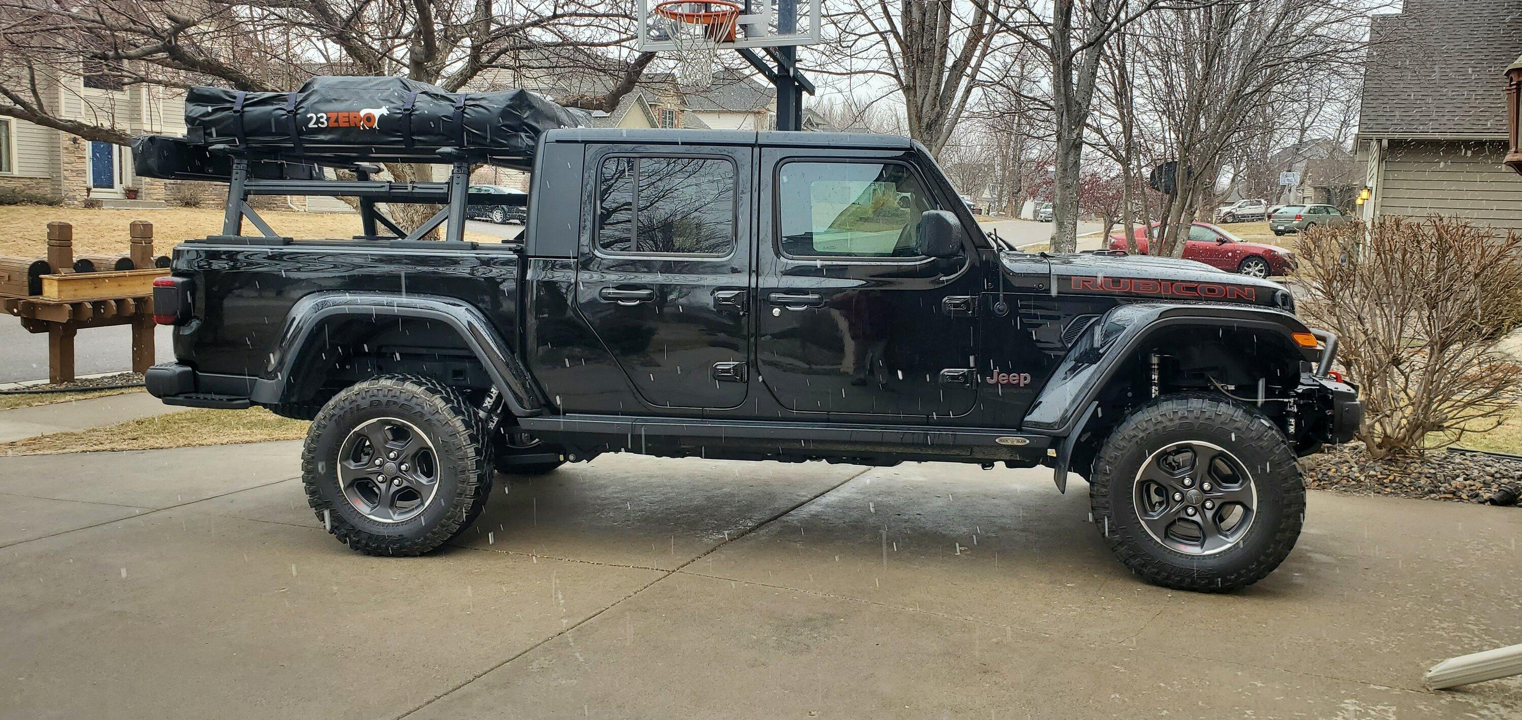 Jeep Gladiator BLACK Gladiator JT Club 20220403_143436 (1)
