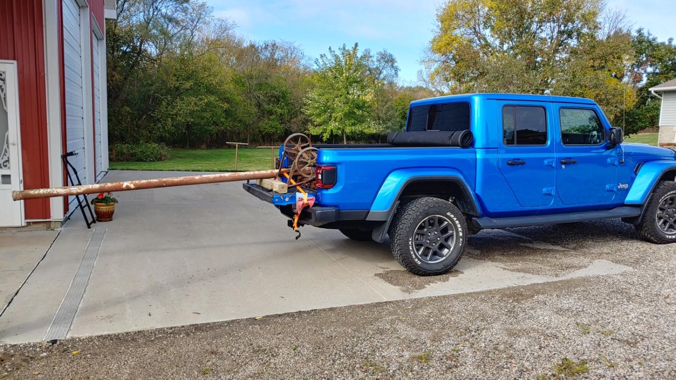 Jeep Gladiator Sport S vs Overland 20211025_110510_HDR