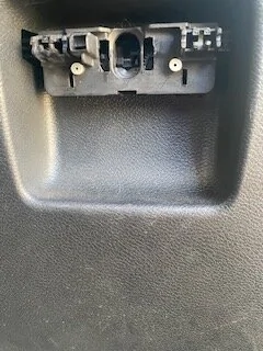 Jeep Gladiator 2020 Gladiator glove box latch Jeep Gladiator glove box photo 2