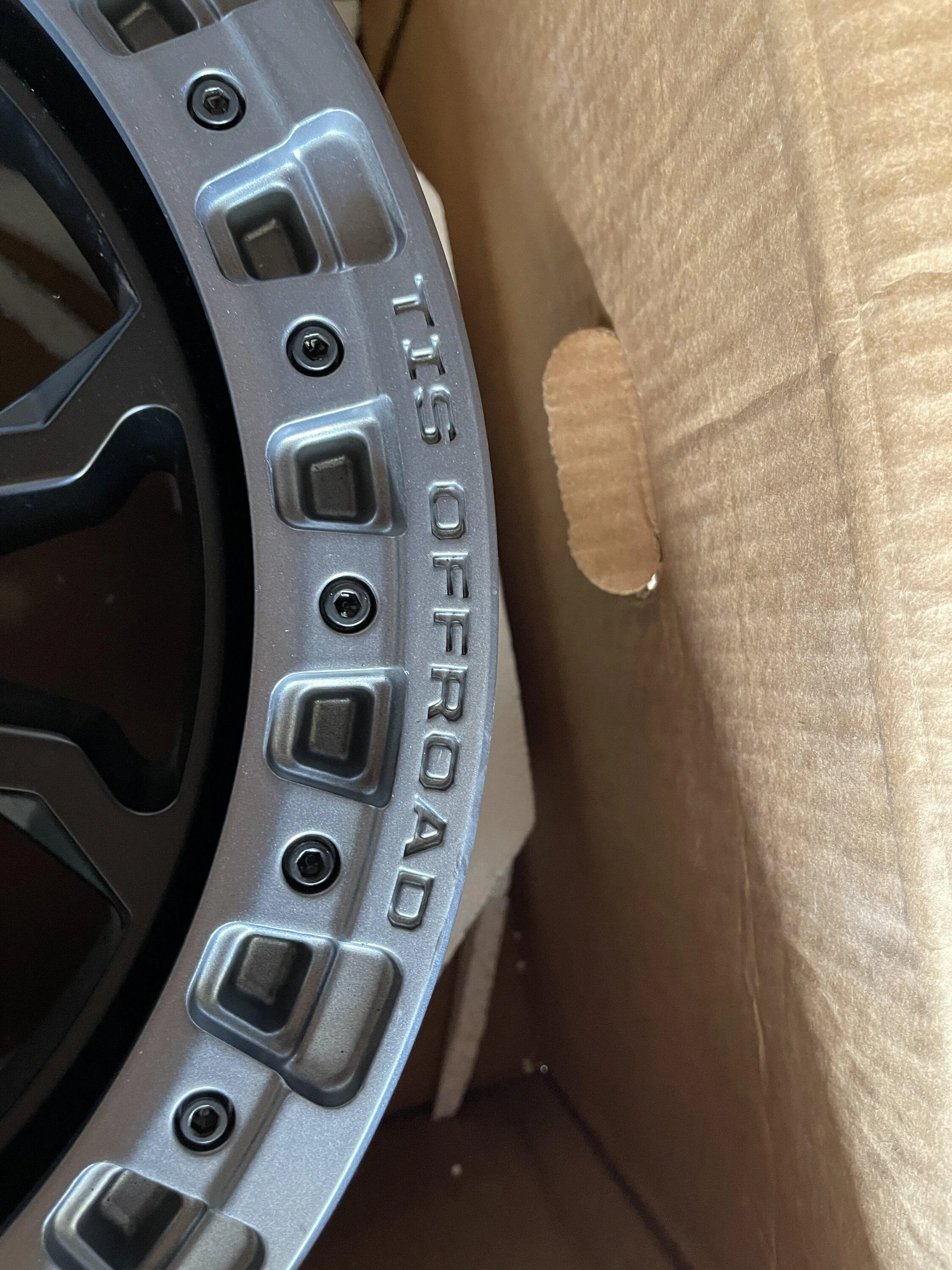 Jeep Gladiator Wheels for sale 659ACA84-0EA7-4DC2-855D-66B74FA8CD02
