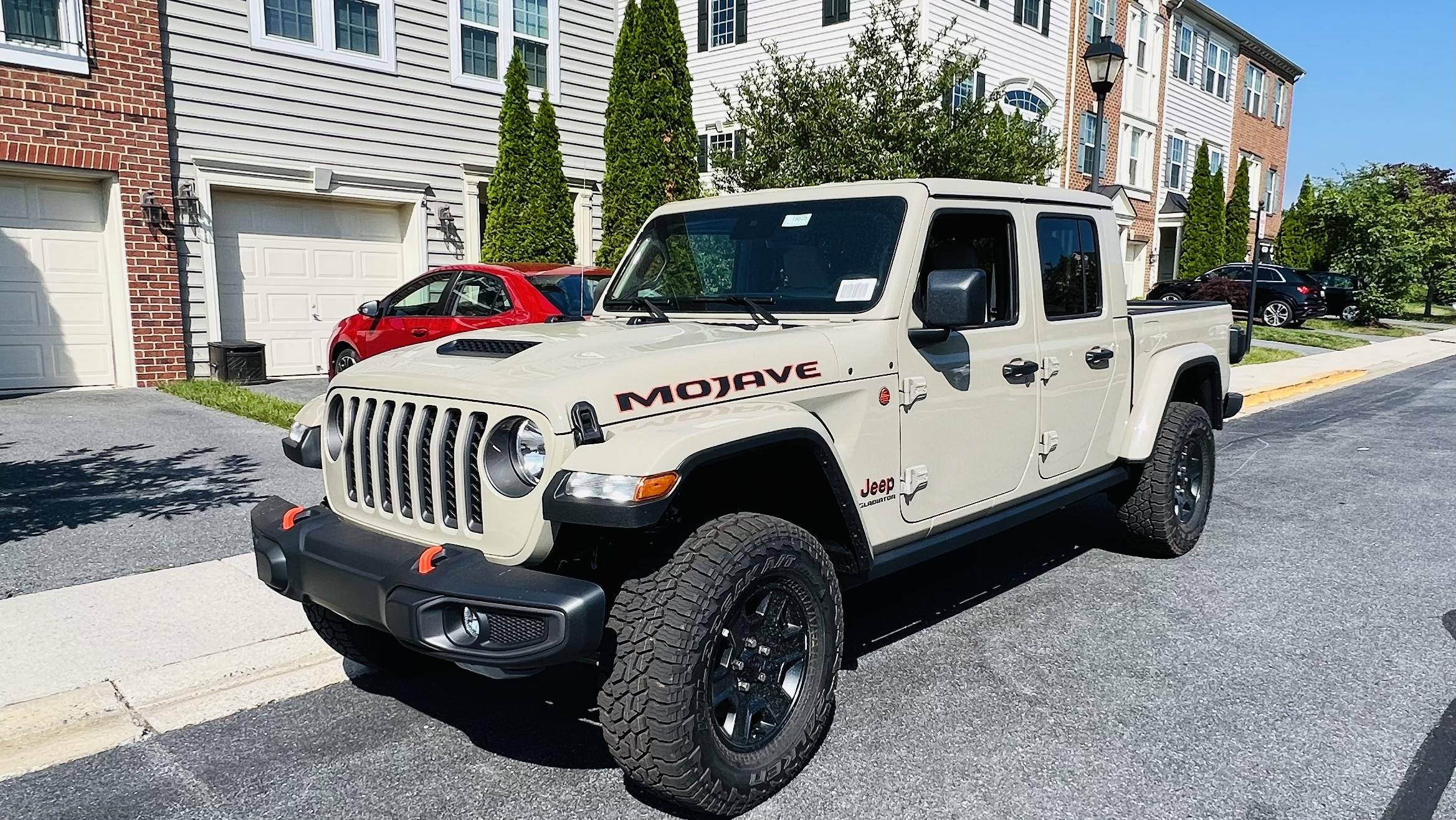 Jeep Gladiator Gobi Gladiators Waiting Room E9F81C57-9B52-48A6-9D2F-A8AFC7E241B2