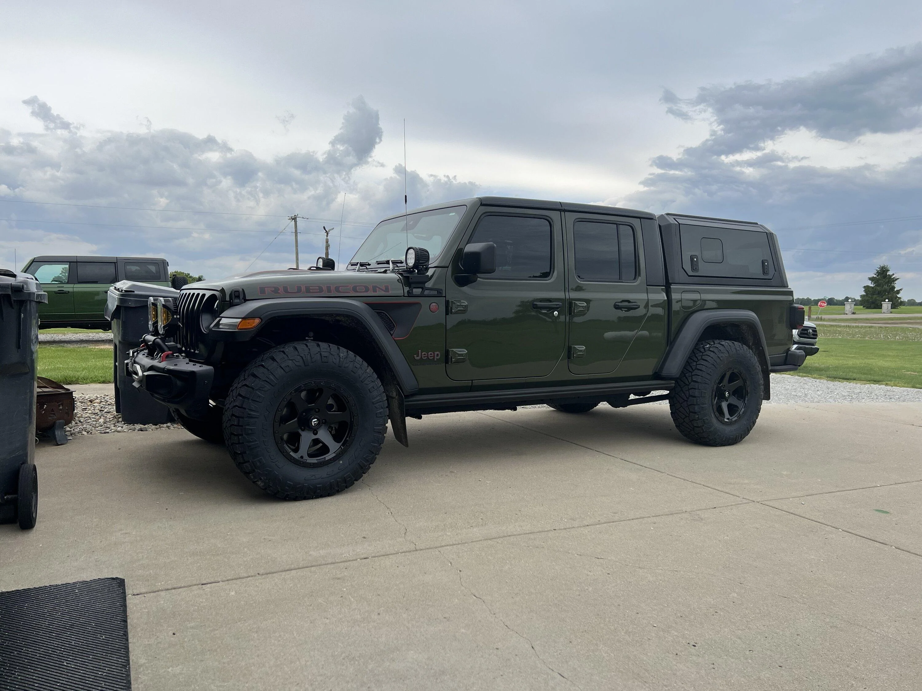 Jeep Gladiator SARGE GREEN Gladiator club 410A0398-1EB4-4A2E-91FE-91188EAA6DD9