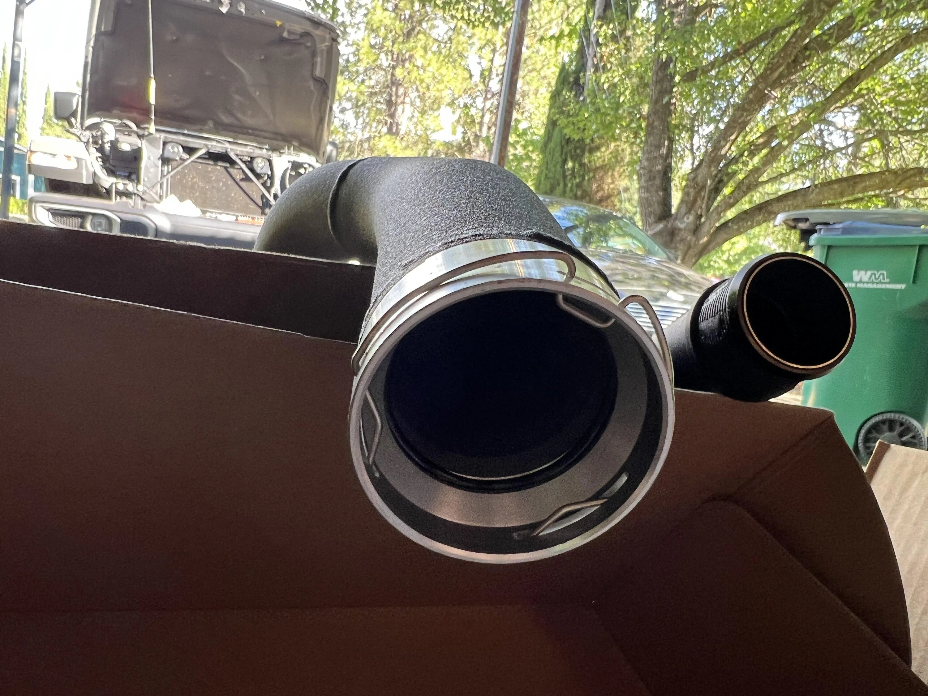 Jeep Gladiator EcoDiesel: Intake Silencer Removal? CE703893-1F4D-4787-B85D-3905D31BA1F1