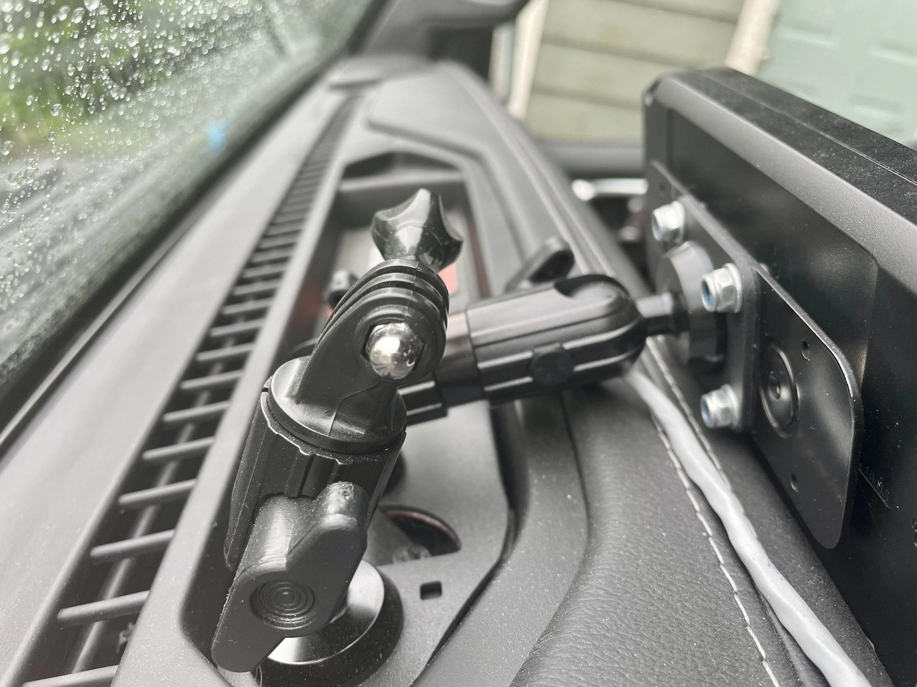 Jeep Gladiator Ham radio install IMG_4712