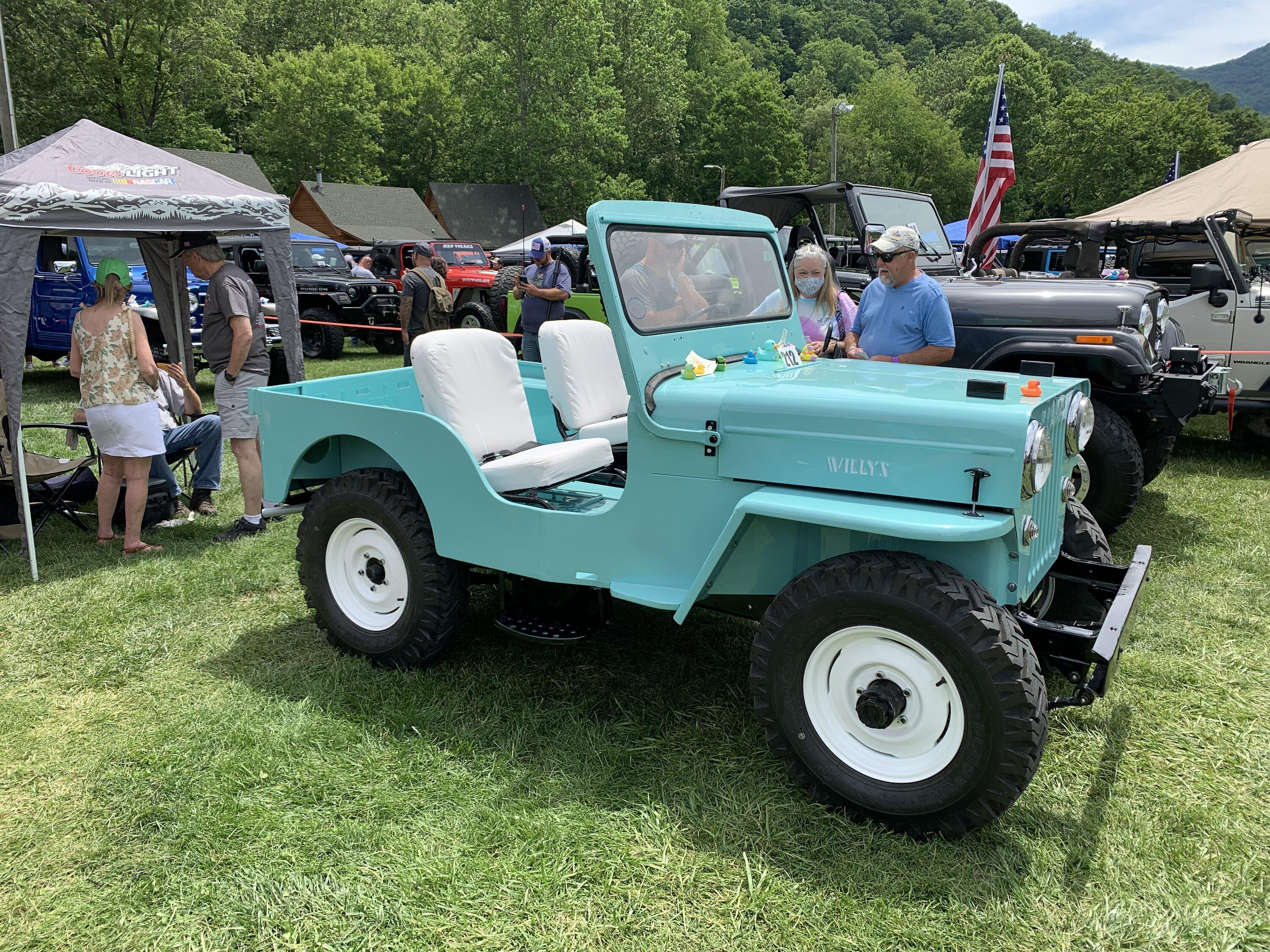 Jeep Gladiator Old Jeeps never die.... They just fade away 83F81674-E27E-47BF-8E88-5BD0AF35B584